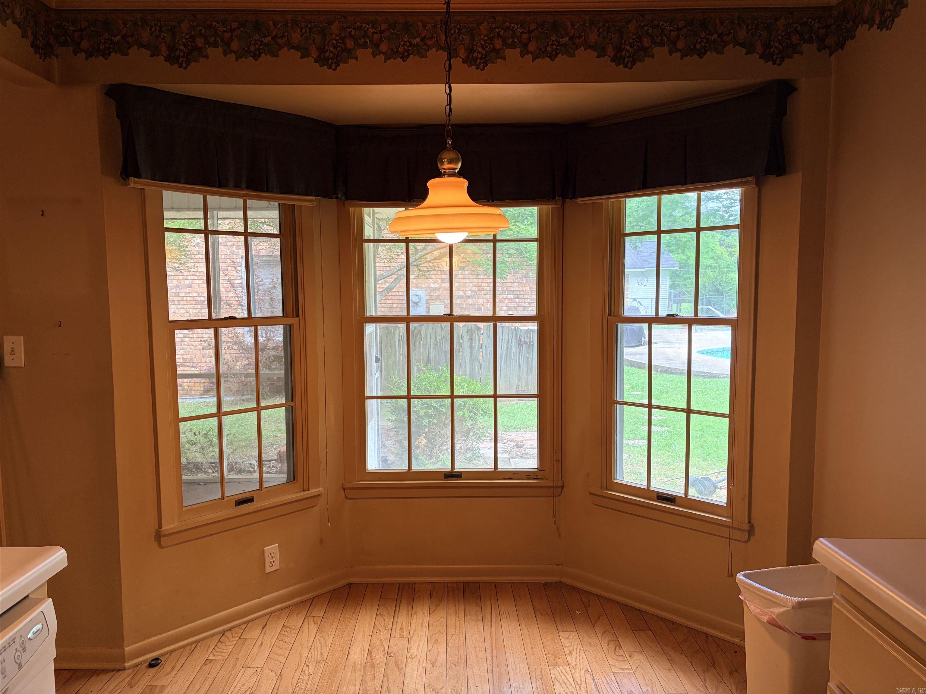 110 N Munn Property Photo 6