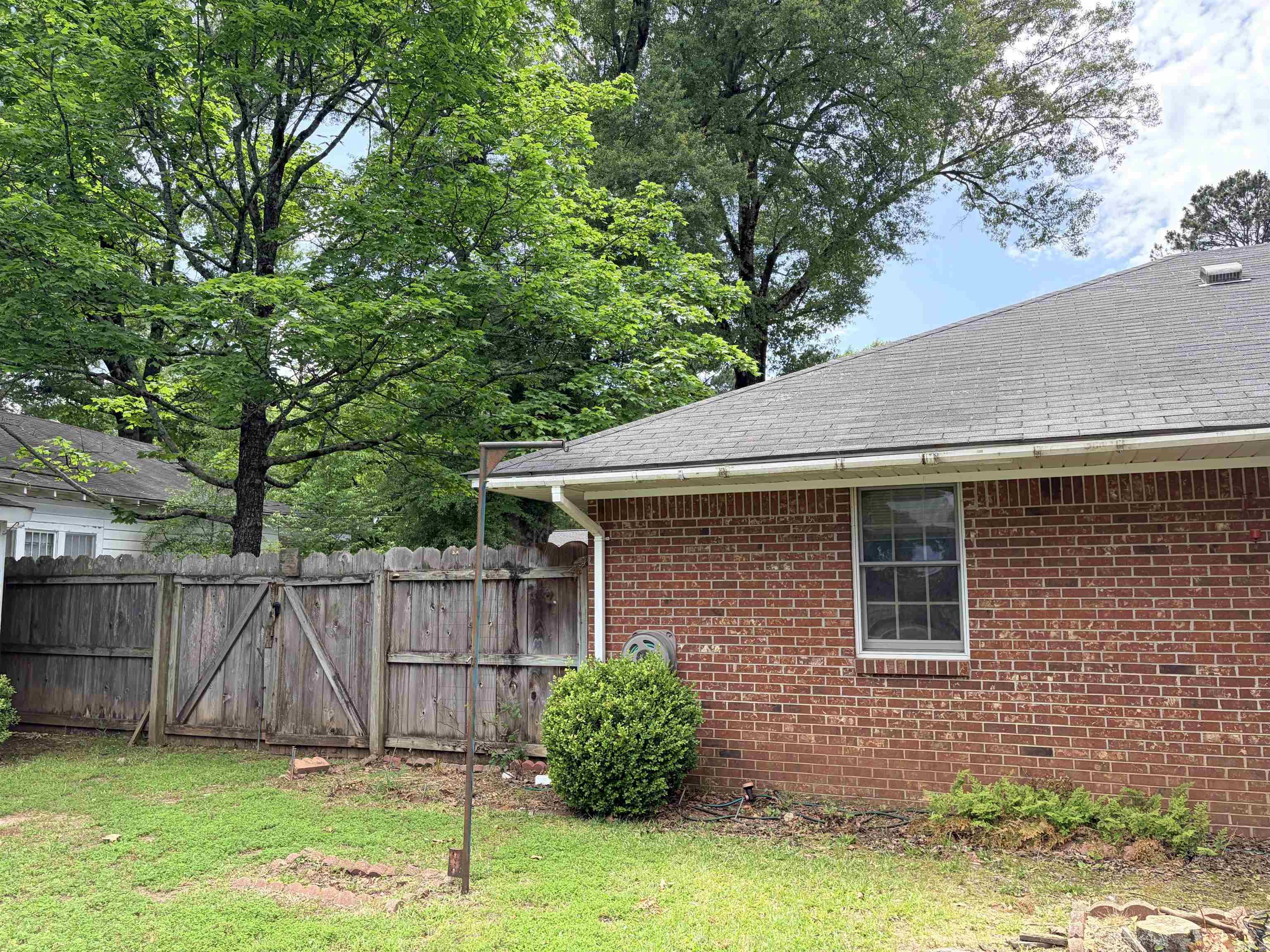 110 N Munn Property Photo 23