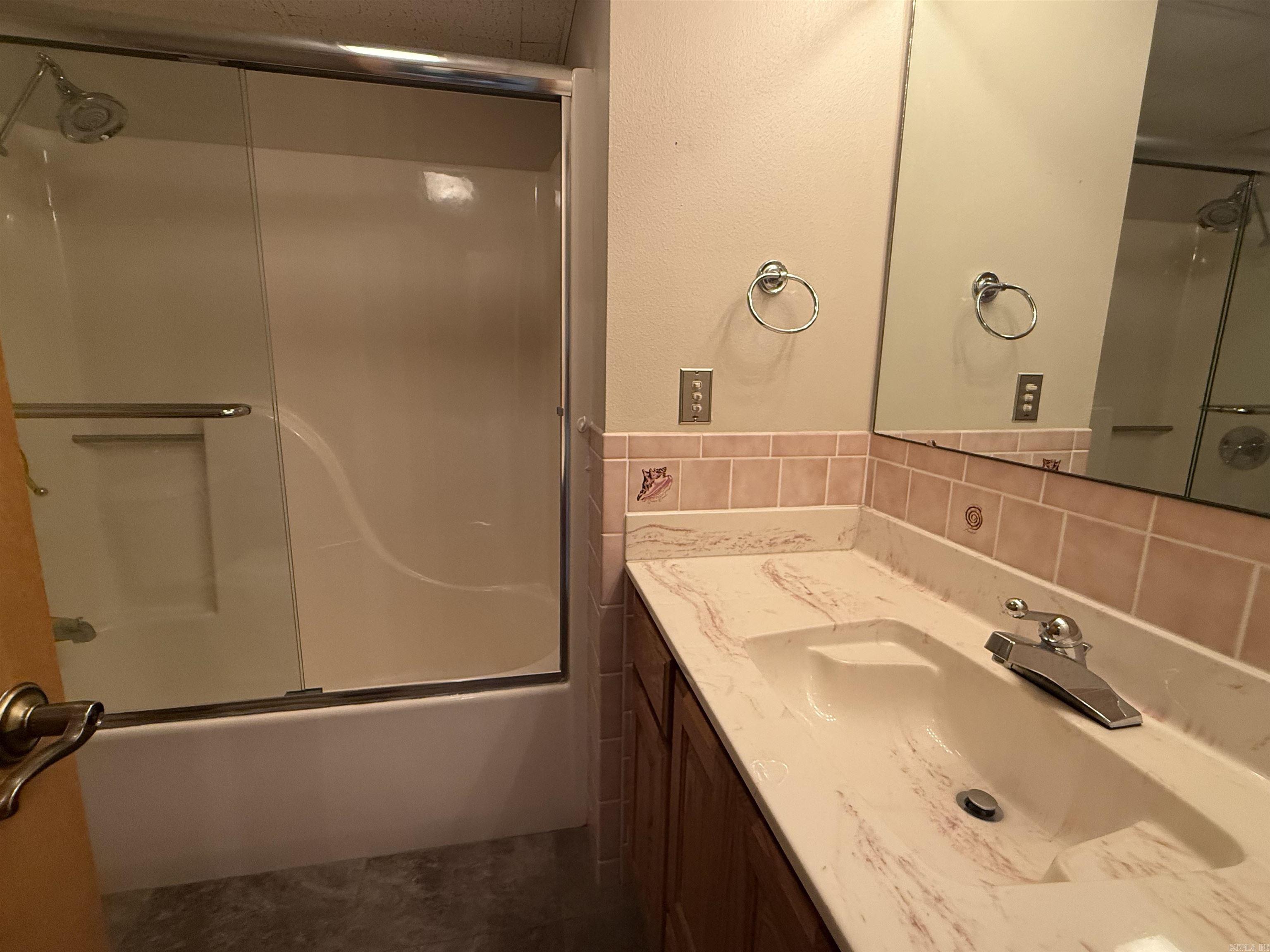 319 Snead Dr. Property Photo 36