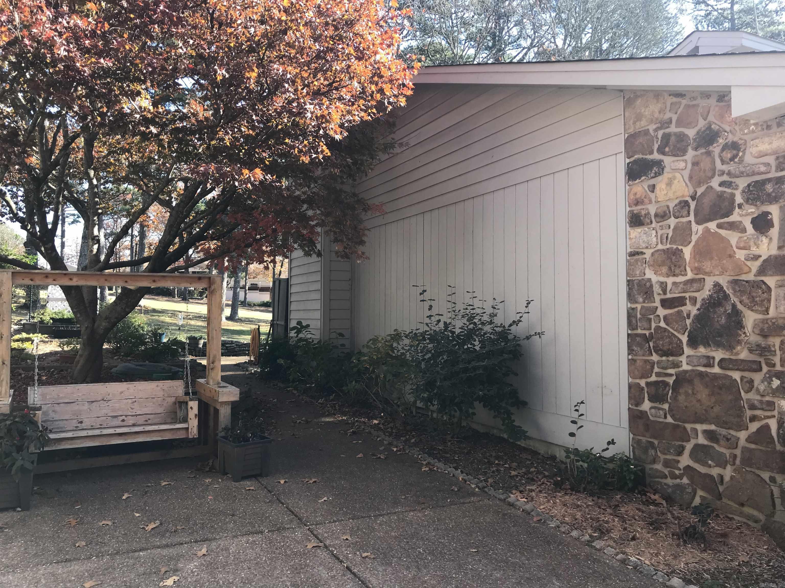 319 Snead Dr. Property Photo 44
