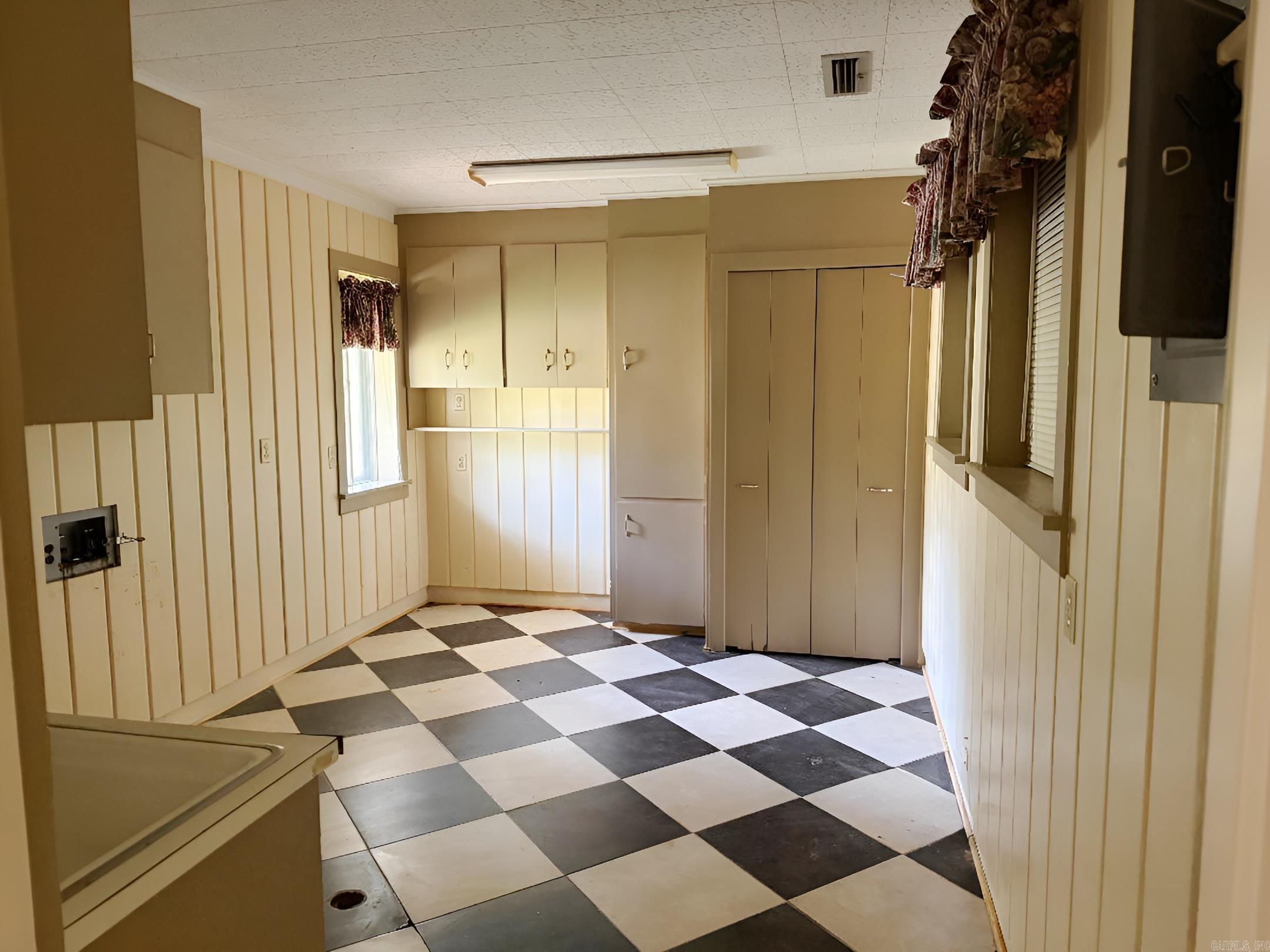 147 Woodland Drive Property Photo 18