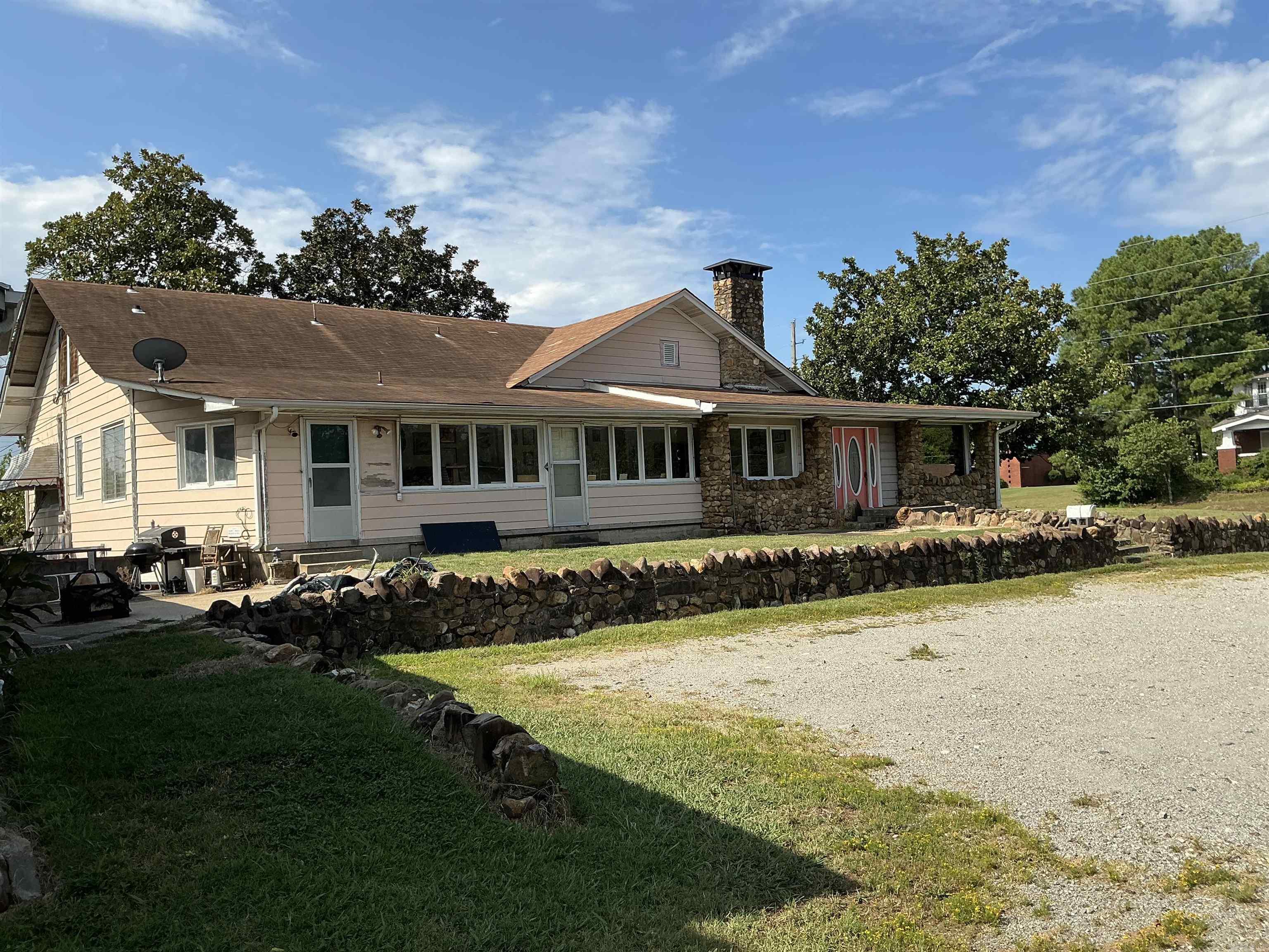 1711 Central Avenue Property Photo 1