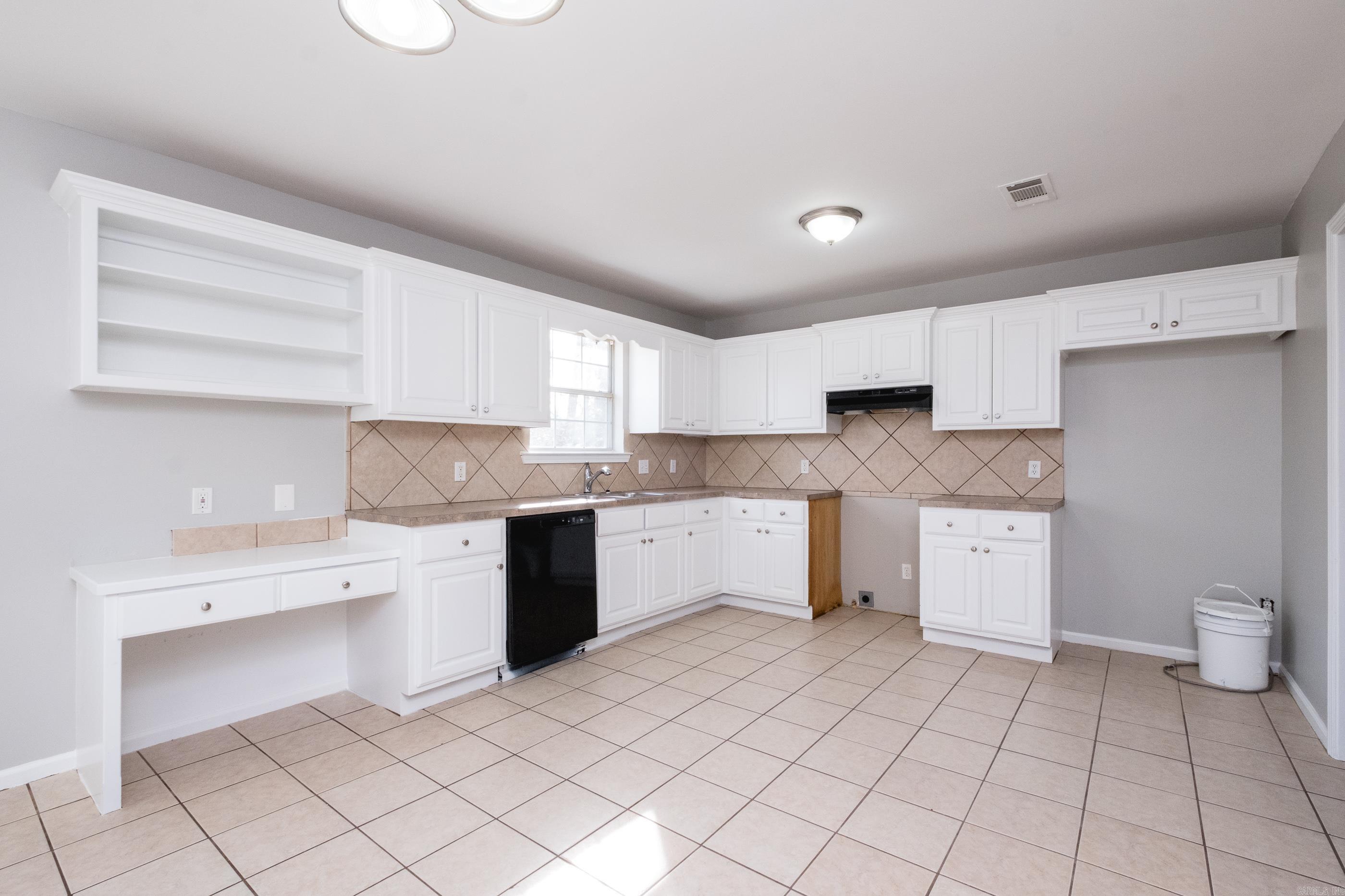 7809 Hayley Drive Property Photo 13