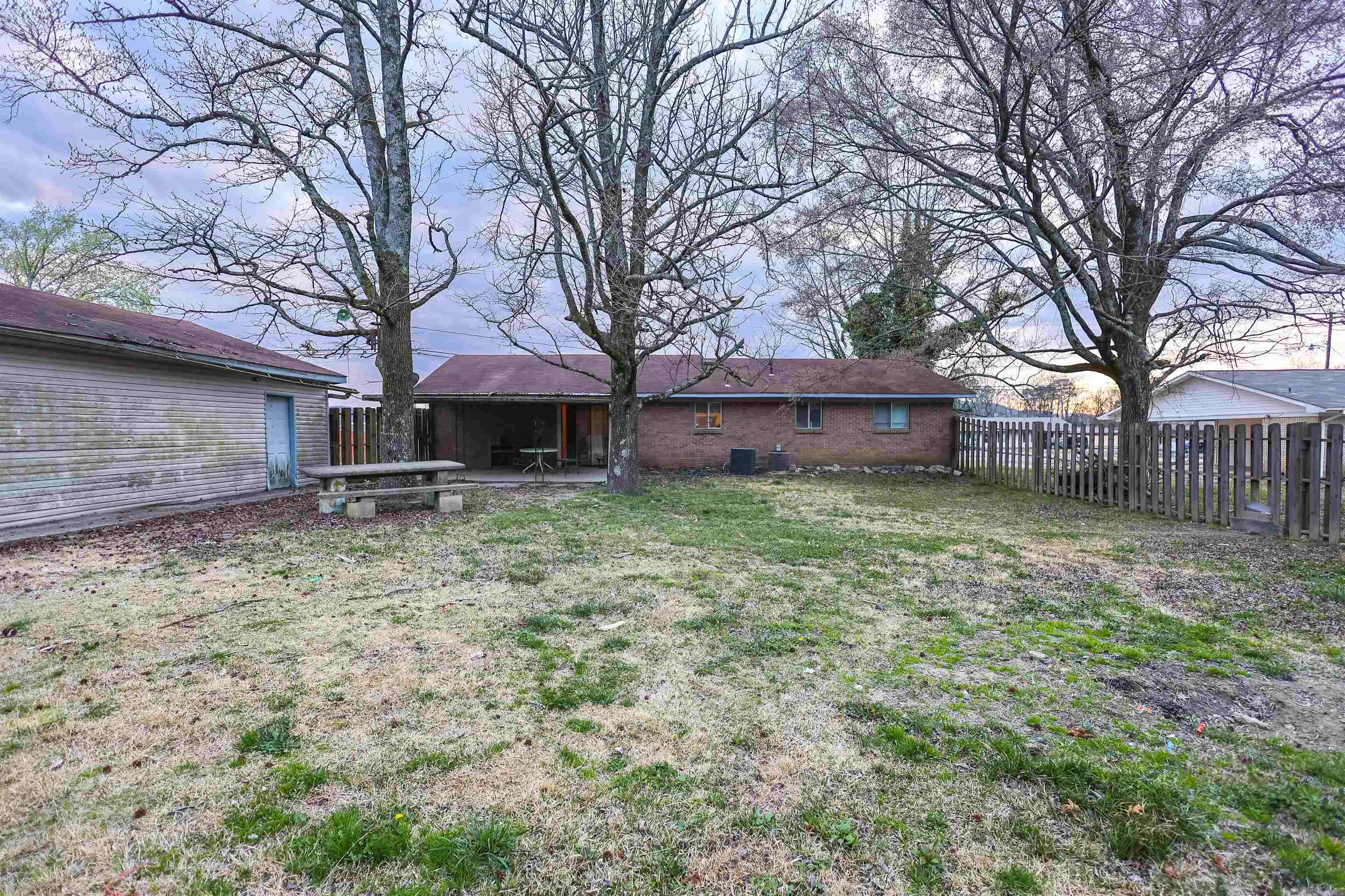 714 Lakeshore Street Property Photo 32