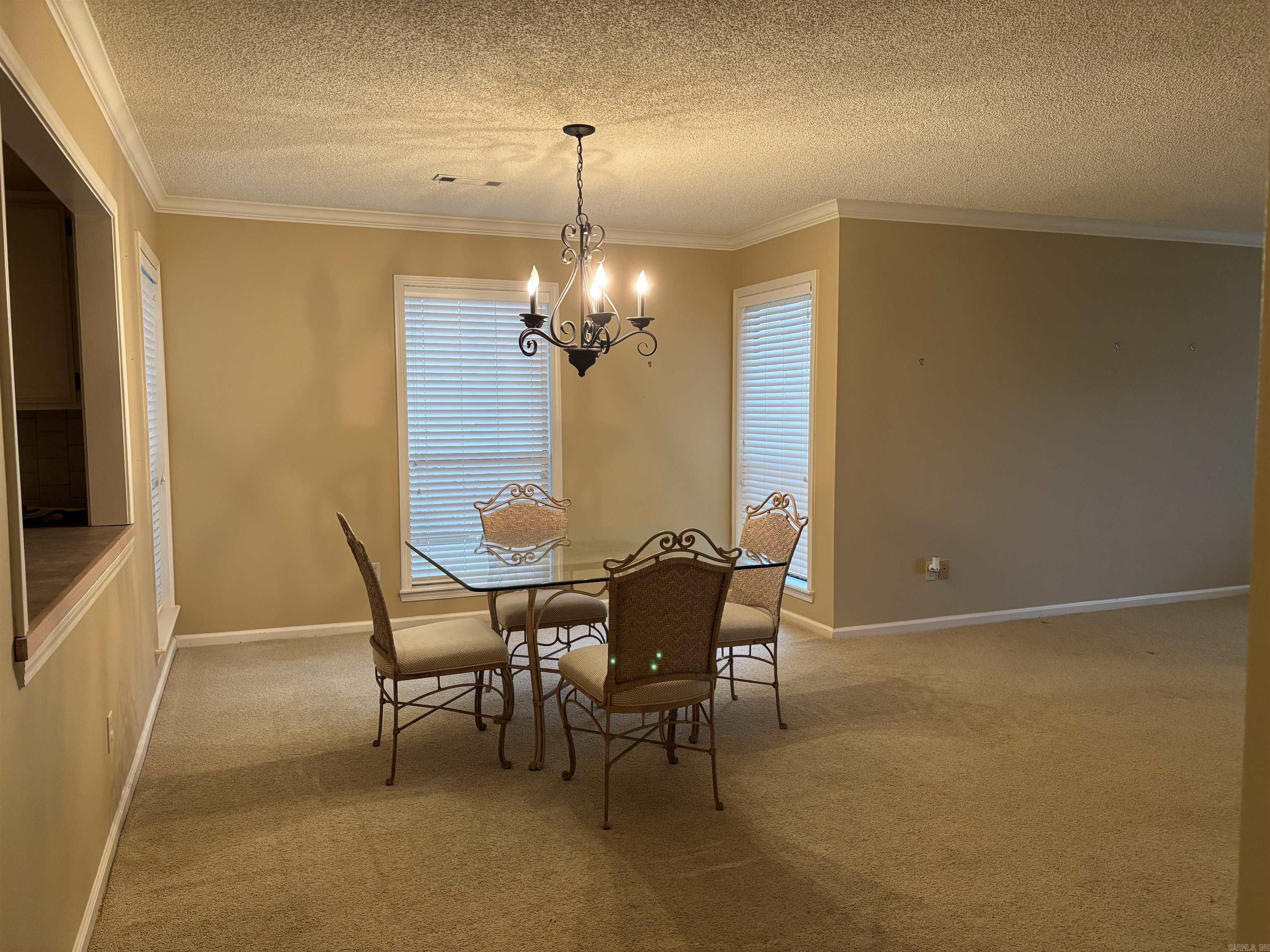 724 Weston Road Property Photo 7