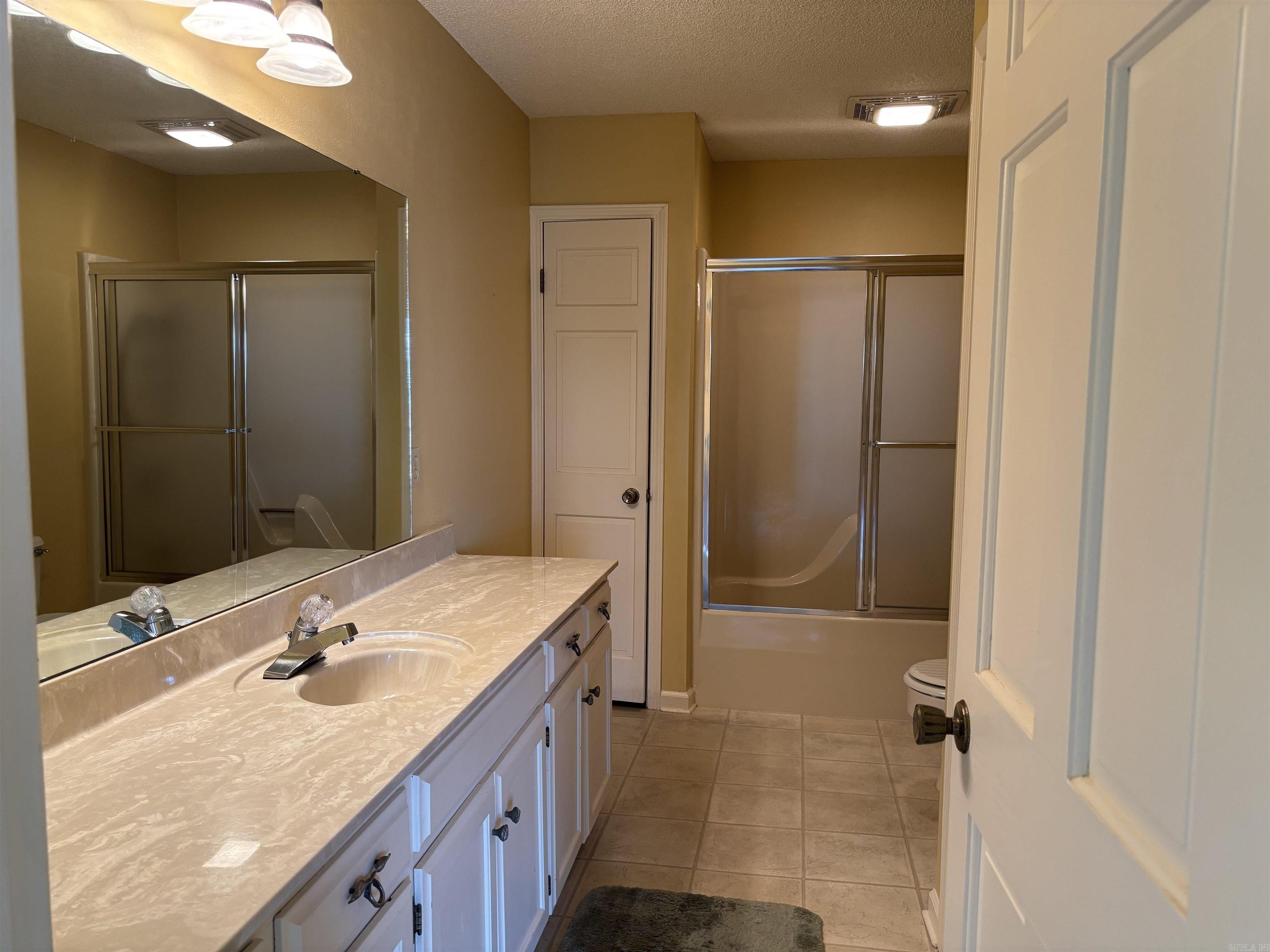 724 Weston Road Property Photo 11
