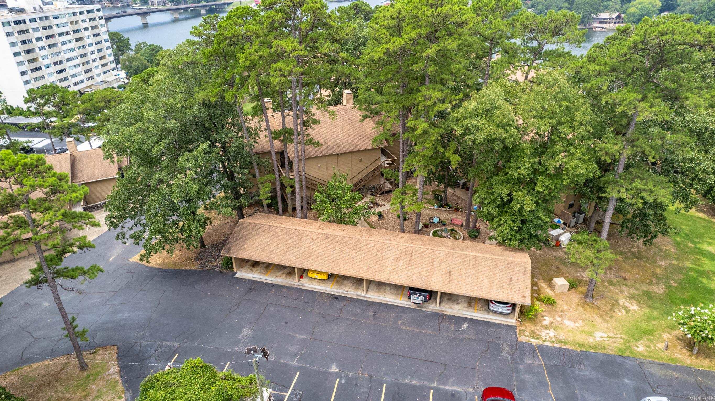 724 Weston Road Property Photo 17