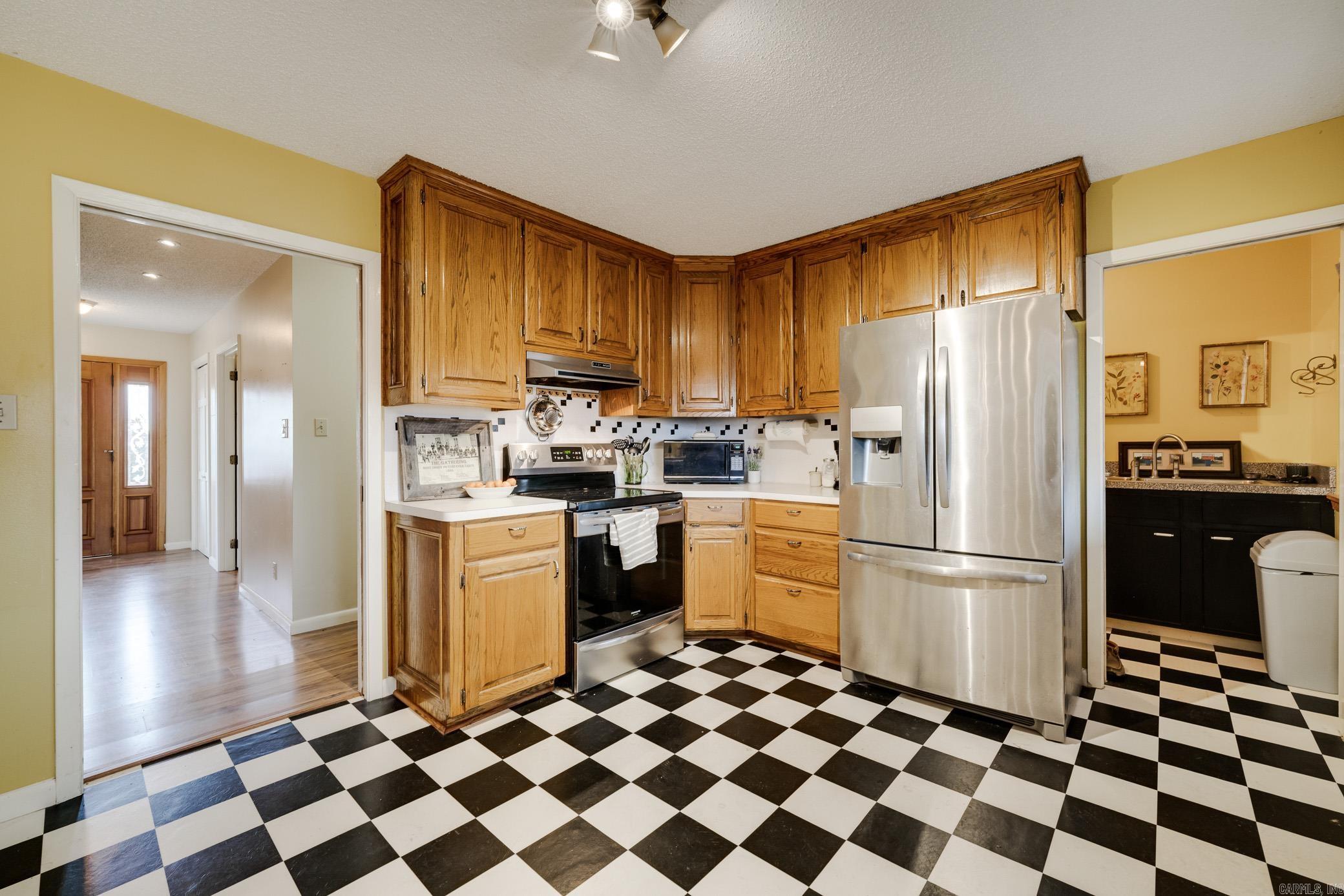 7488 Highway 92 W Property Photo 6