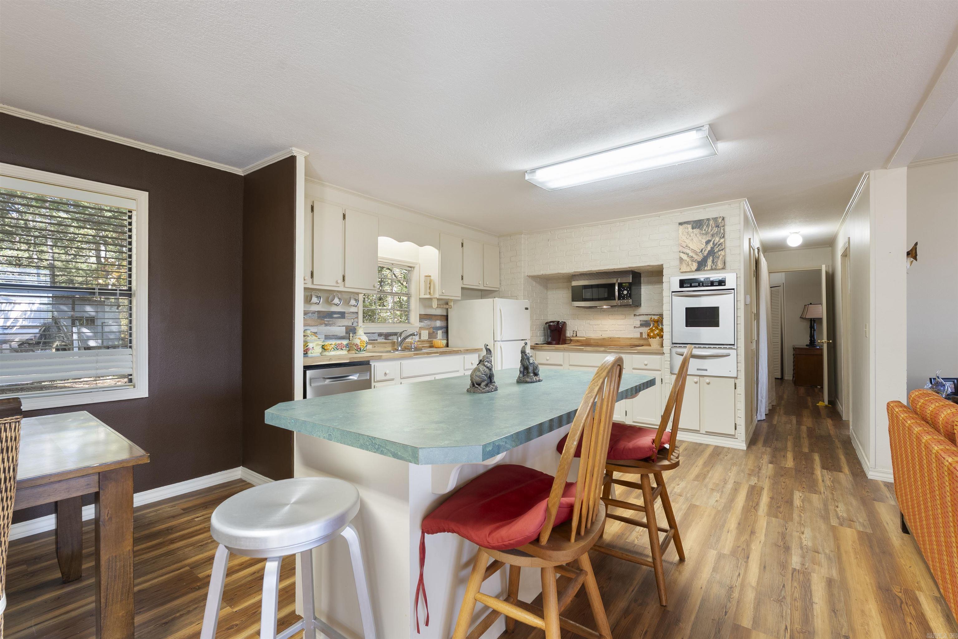 137 & 145 Jay Tee Property Photo 12