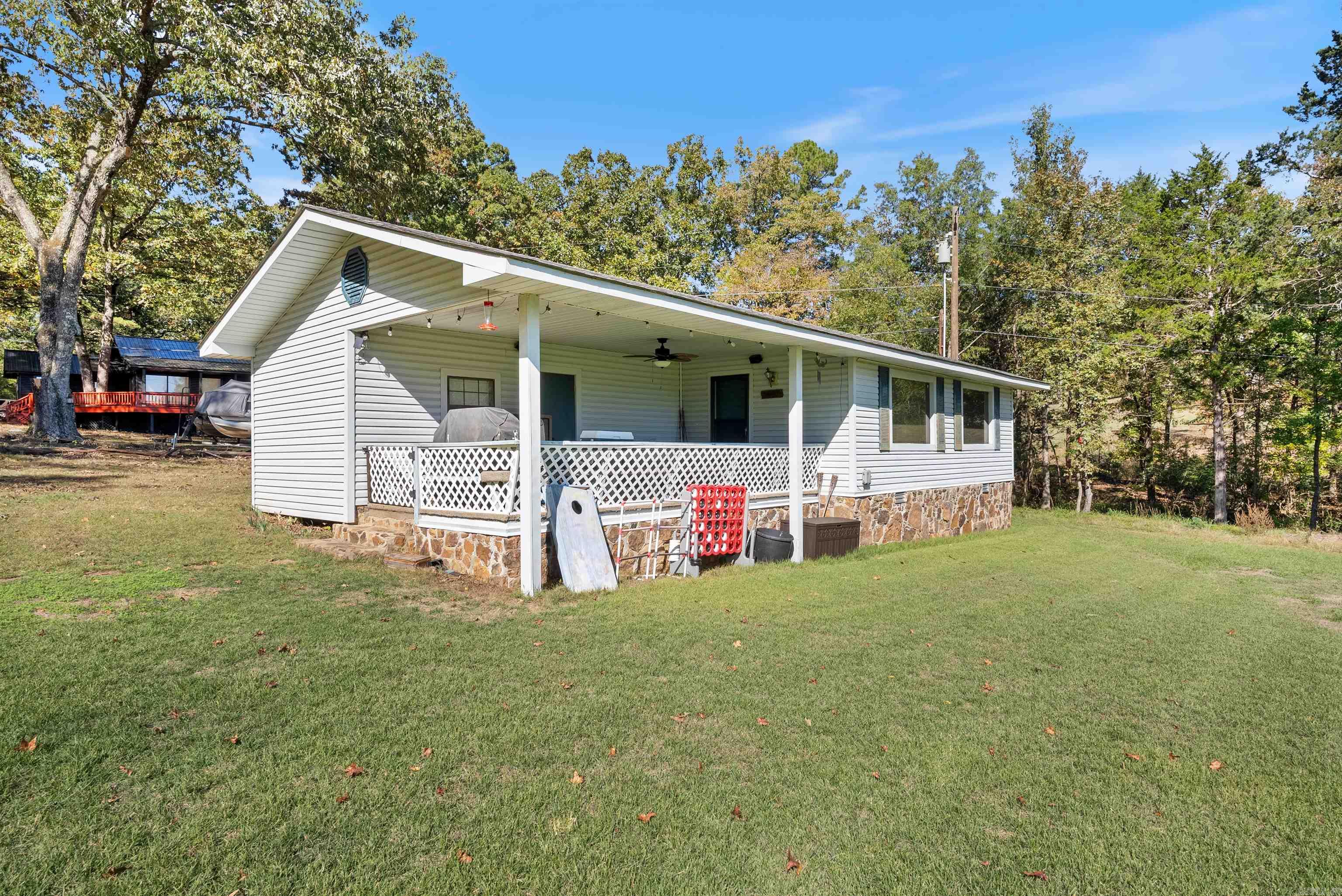 137 & 145 Jay Tee Property Photo 34