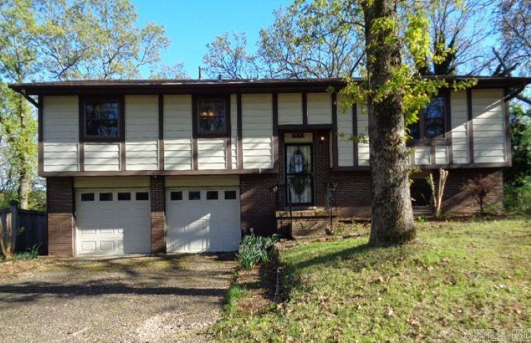 6305 Rolling Hills Lane Property Photo 2