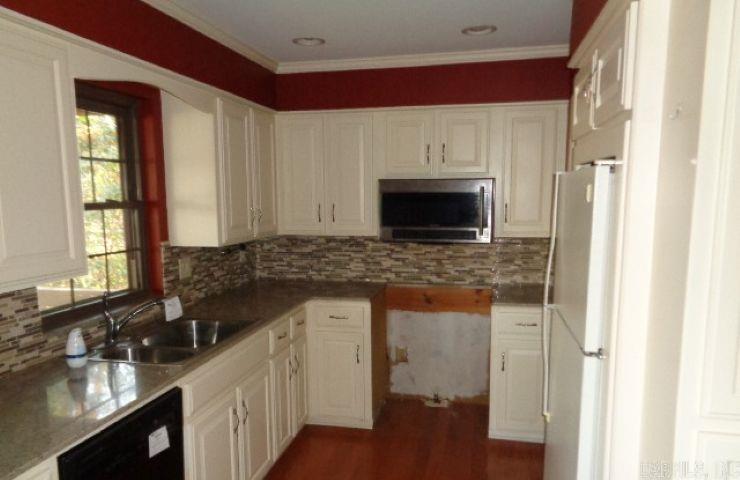 6305 Rolling Hills Lane Property Photo 6