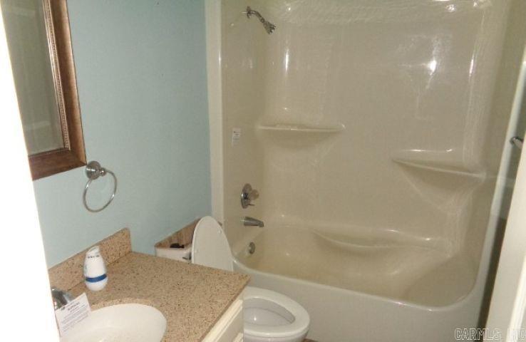 6305 Rolling Hills Lane Property Photo 8