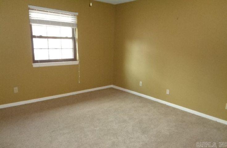 6305 Rolling Hills Lane Property Photo 11