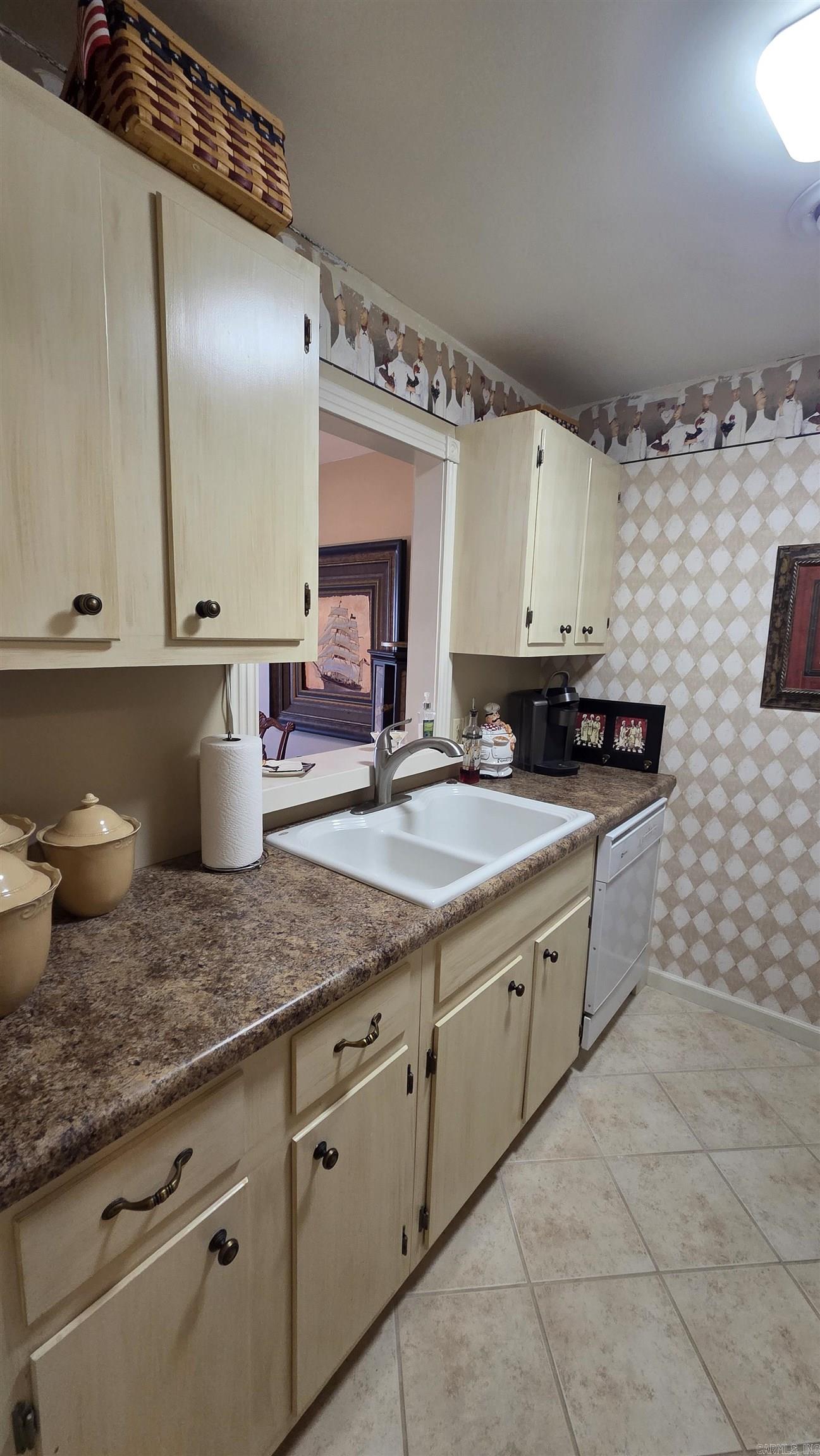 135 Hillview #38 Drive 38 Property Photo 4