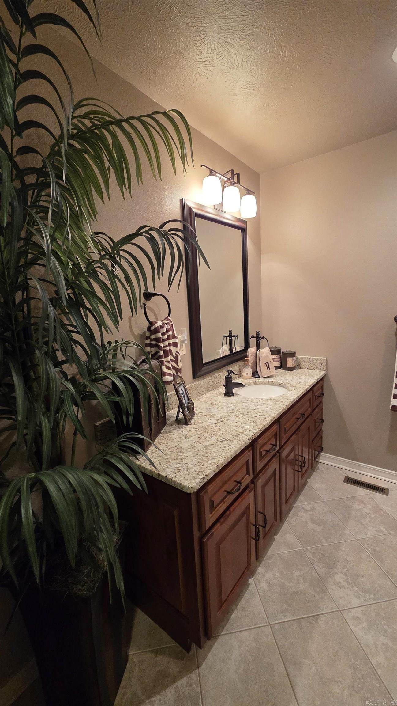 135 Hillview #37 Drive 37 Property Photo 24