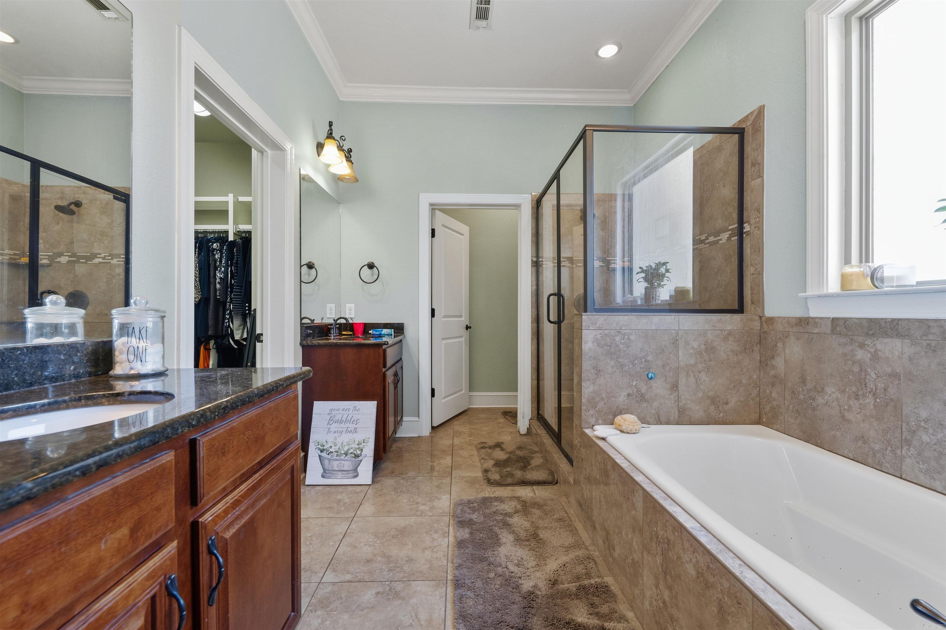 9040 Naples Cove Property Photo 20