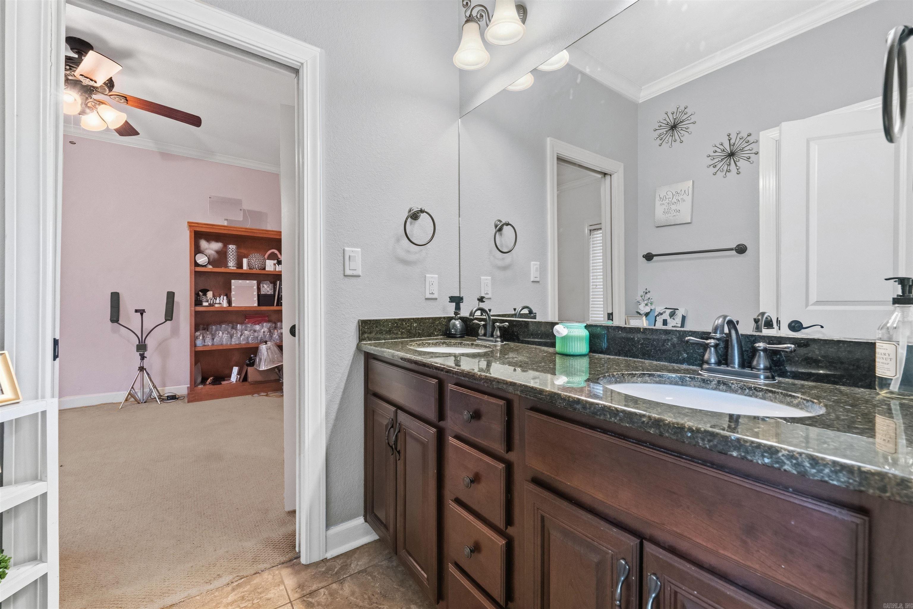 9040 Naples Cove Property Photo 29