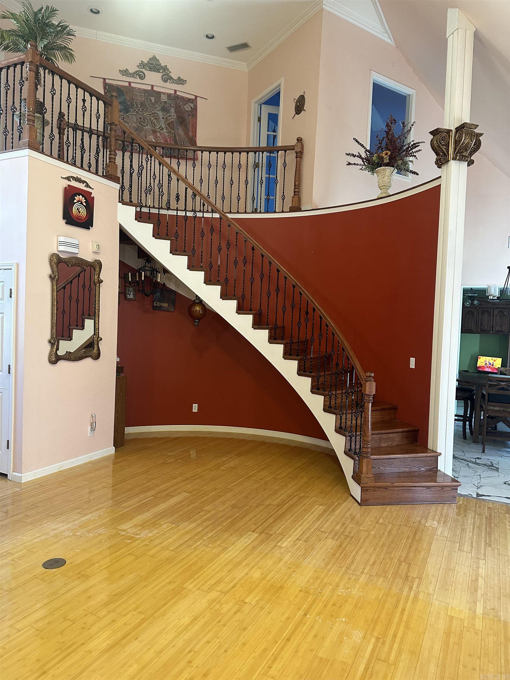 1840 Montrose Drive Property Photo 10