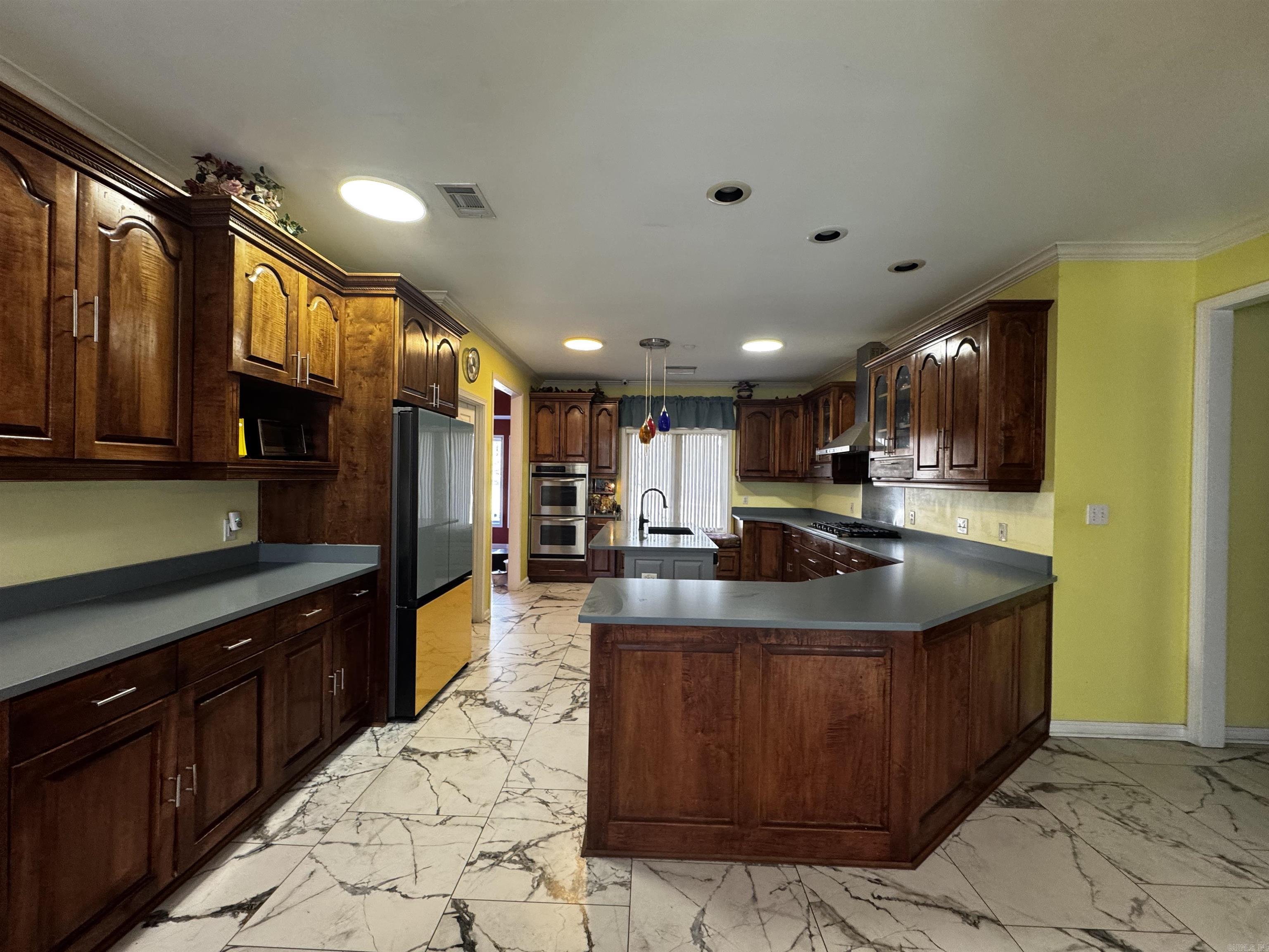 1840 Montrose Drive Property Photo 16