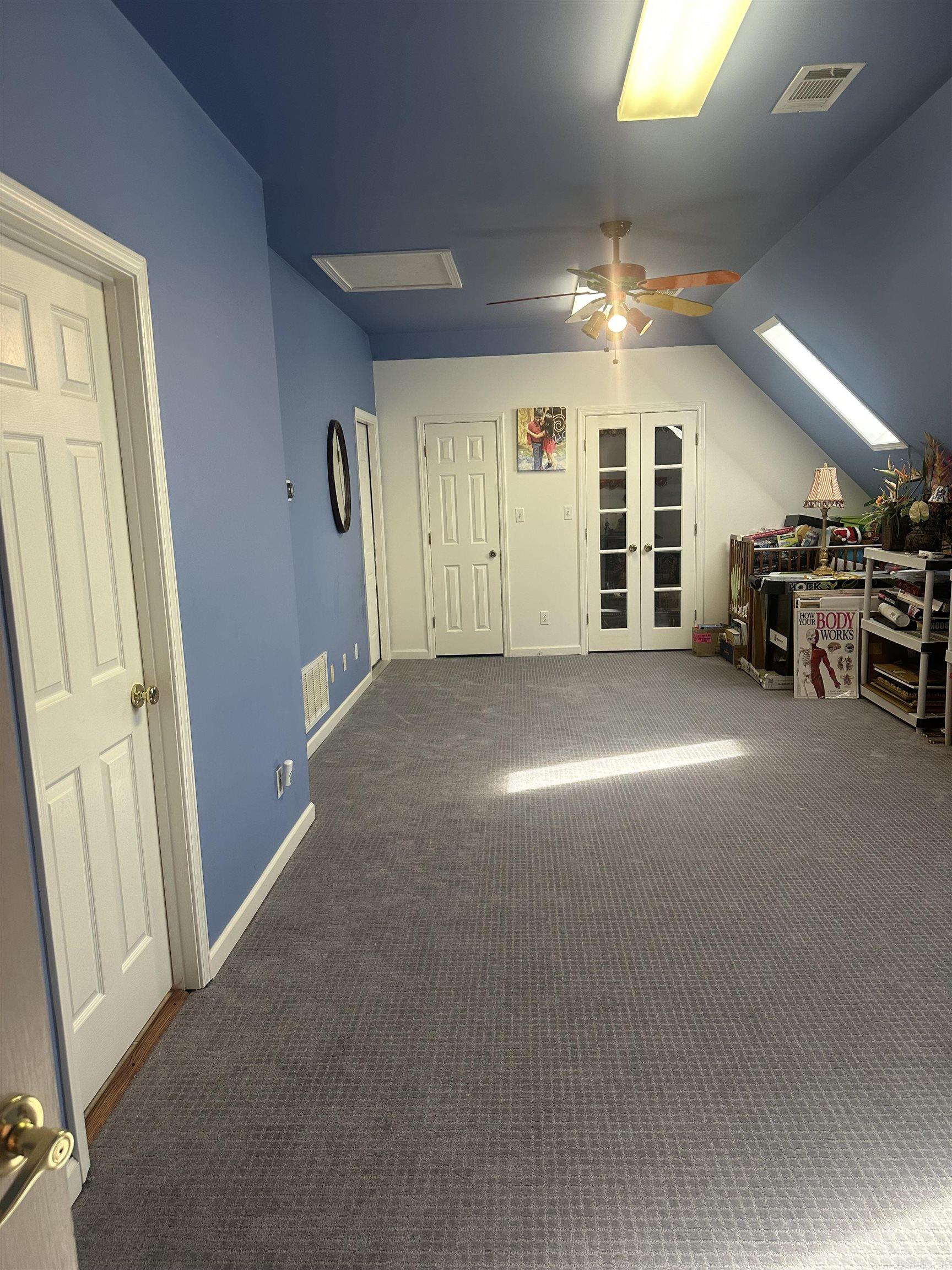 1840 Montrose Drive Property Photo 27