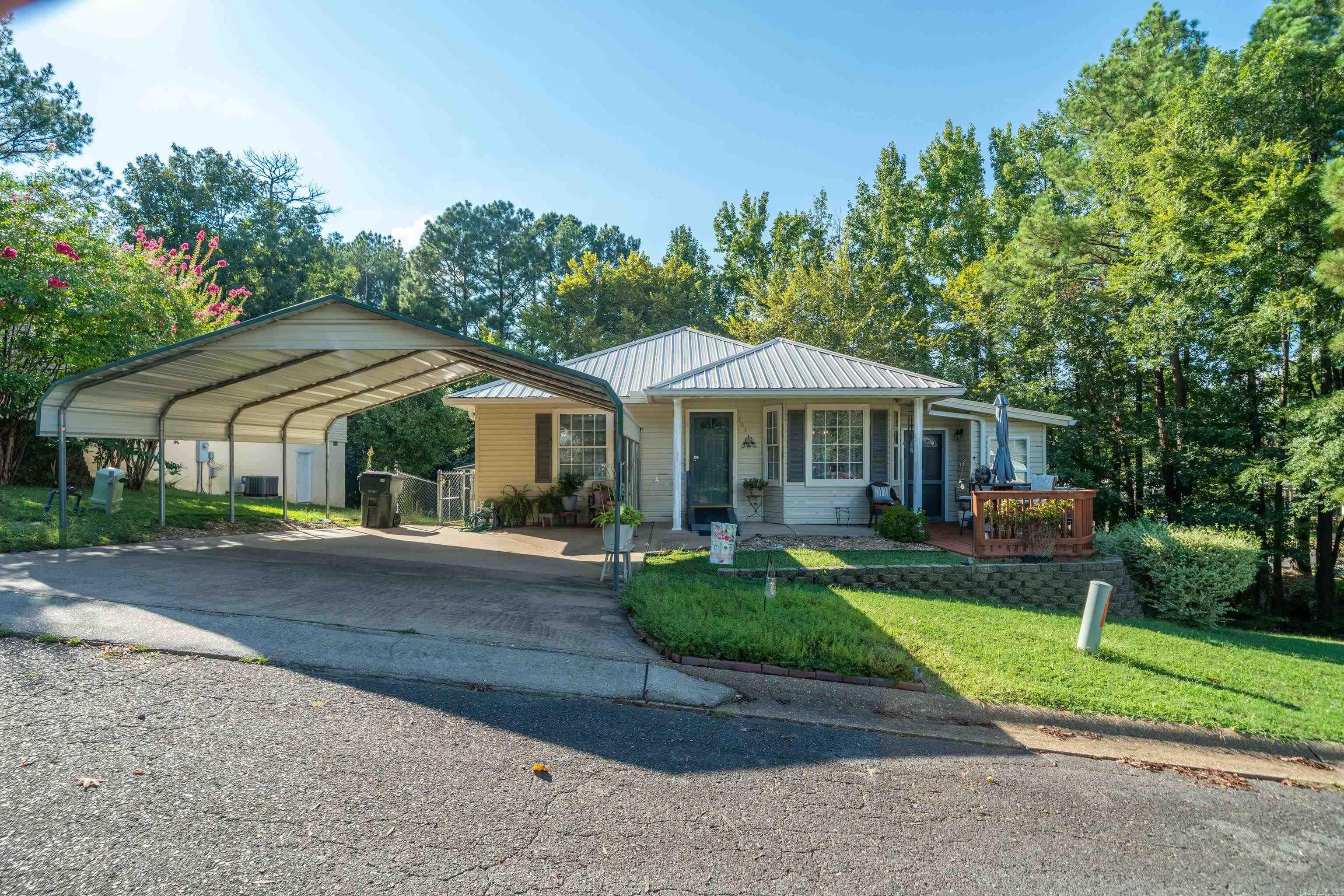 111 Latricia Property Photo 1