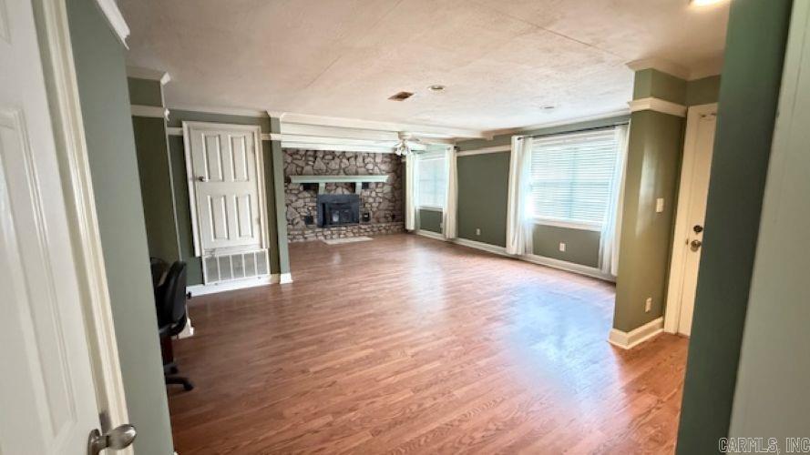 114 Timber Ln Property Photo 6