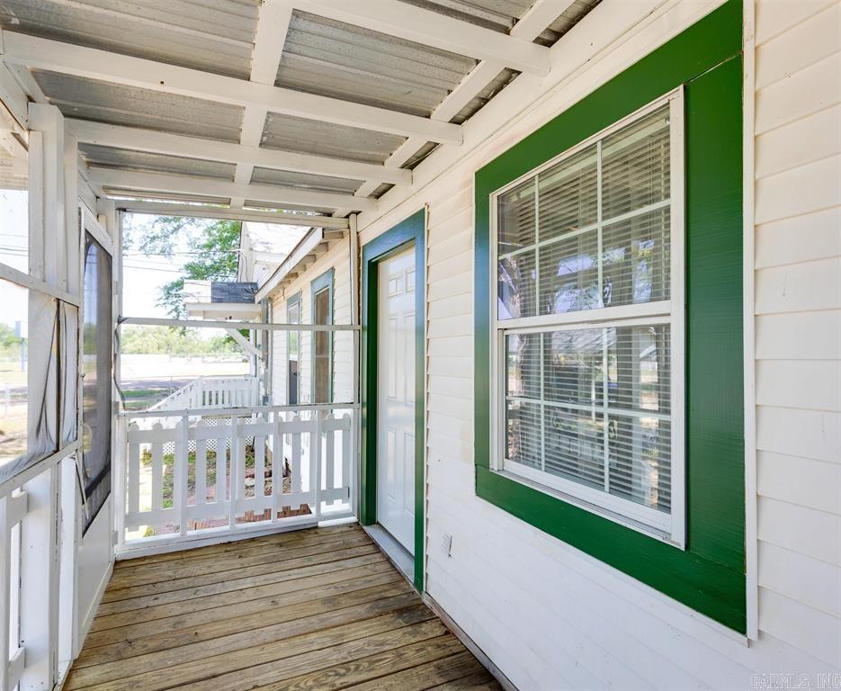 1000 Nelson Street Property Photo 3