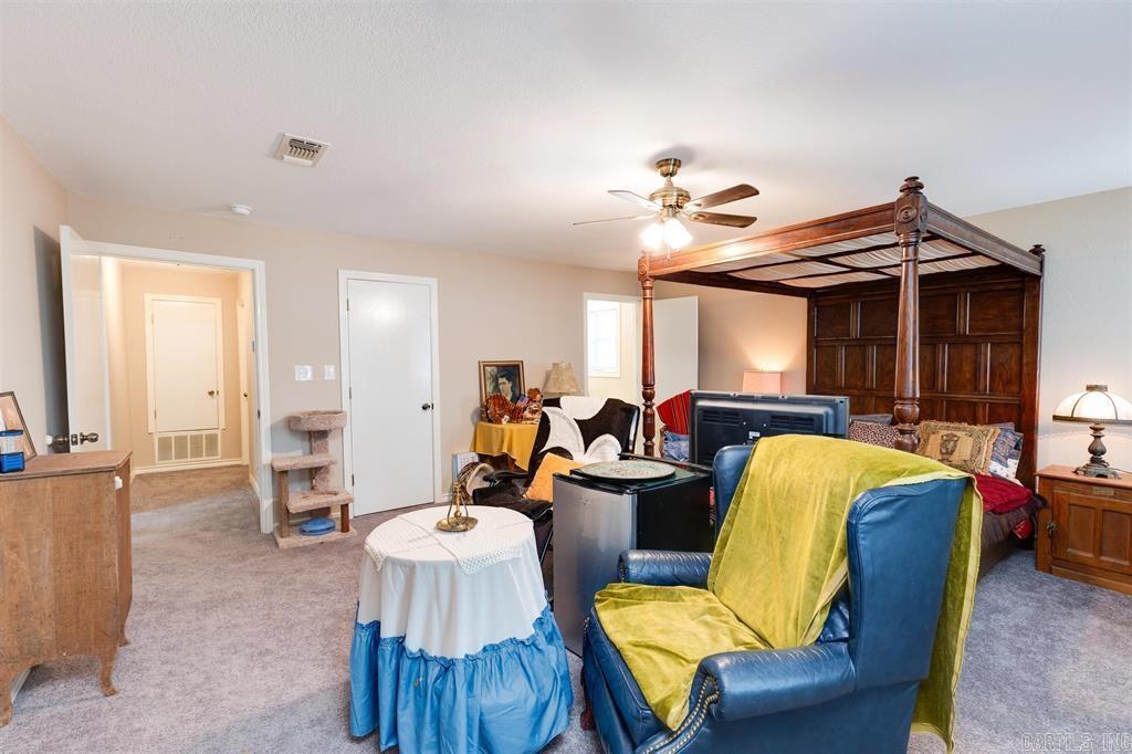 1000 Nelson Street Property Photo 16