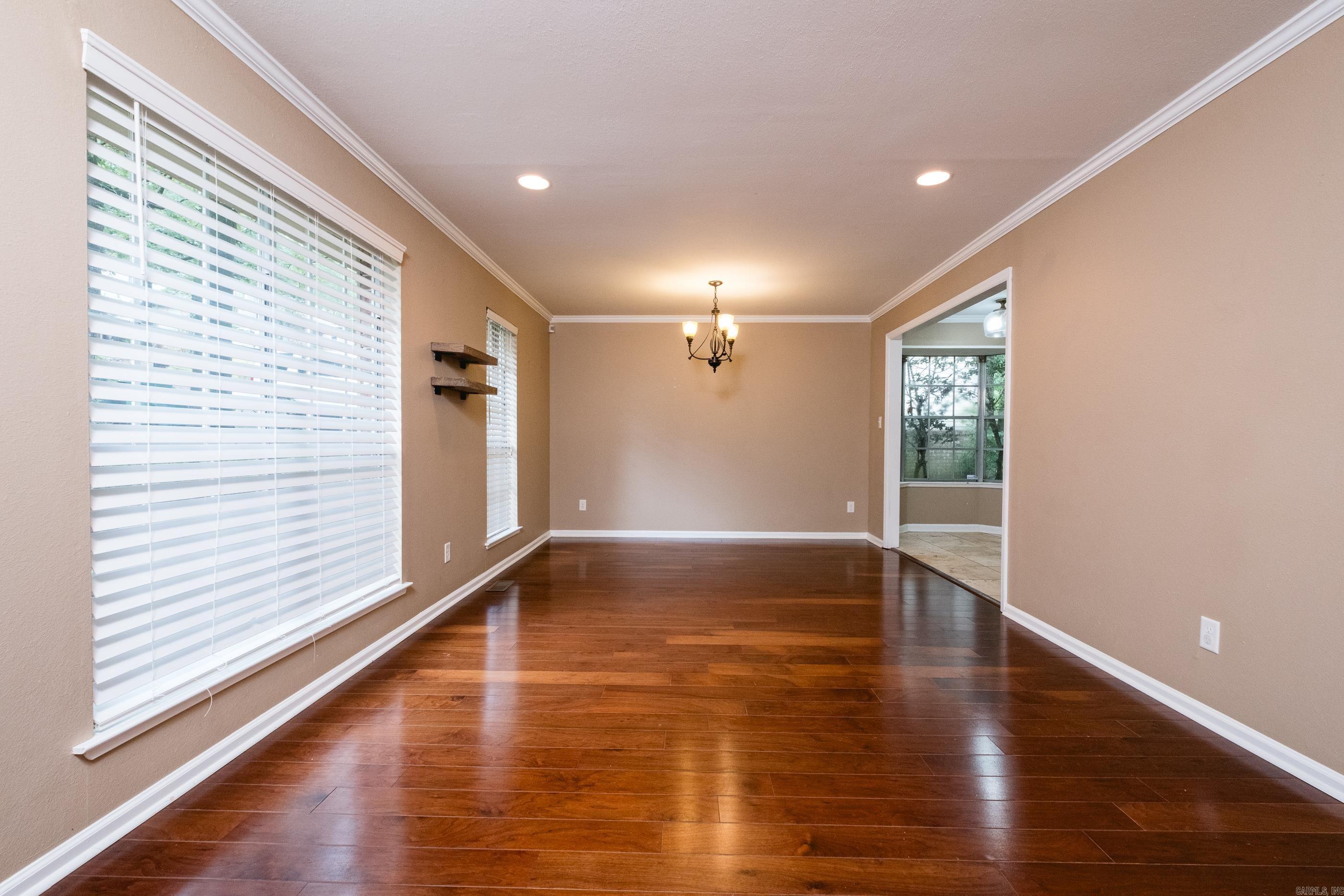 3902 Cameo Drive Property Photo 5