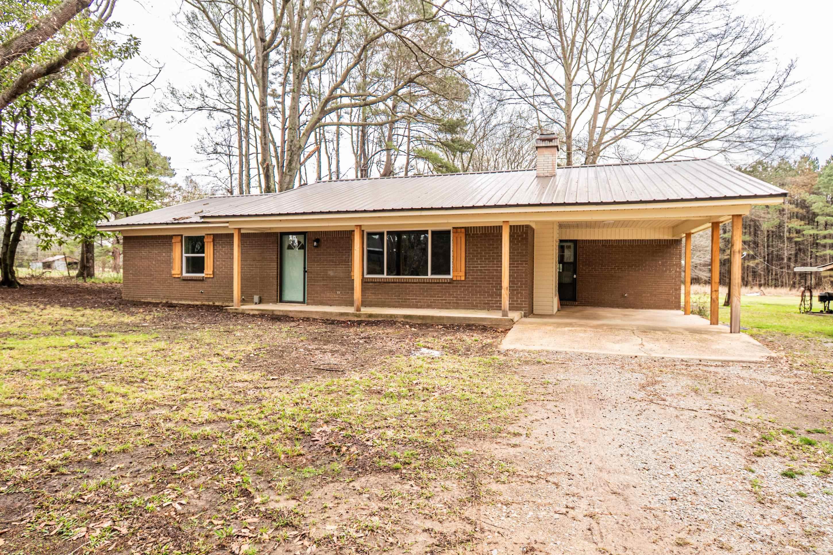 438 Midway Rte Property Photo 3
