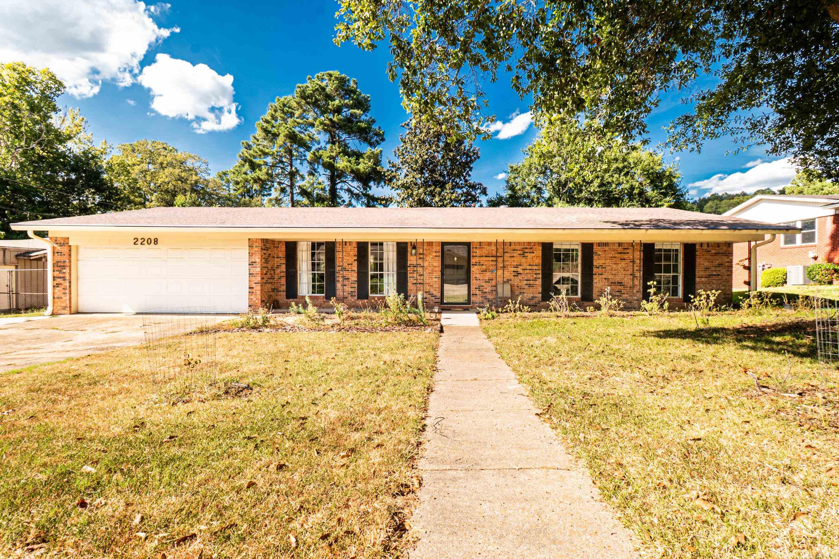 2208 Heron Drive Property Photo 1