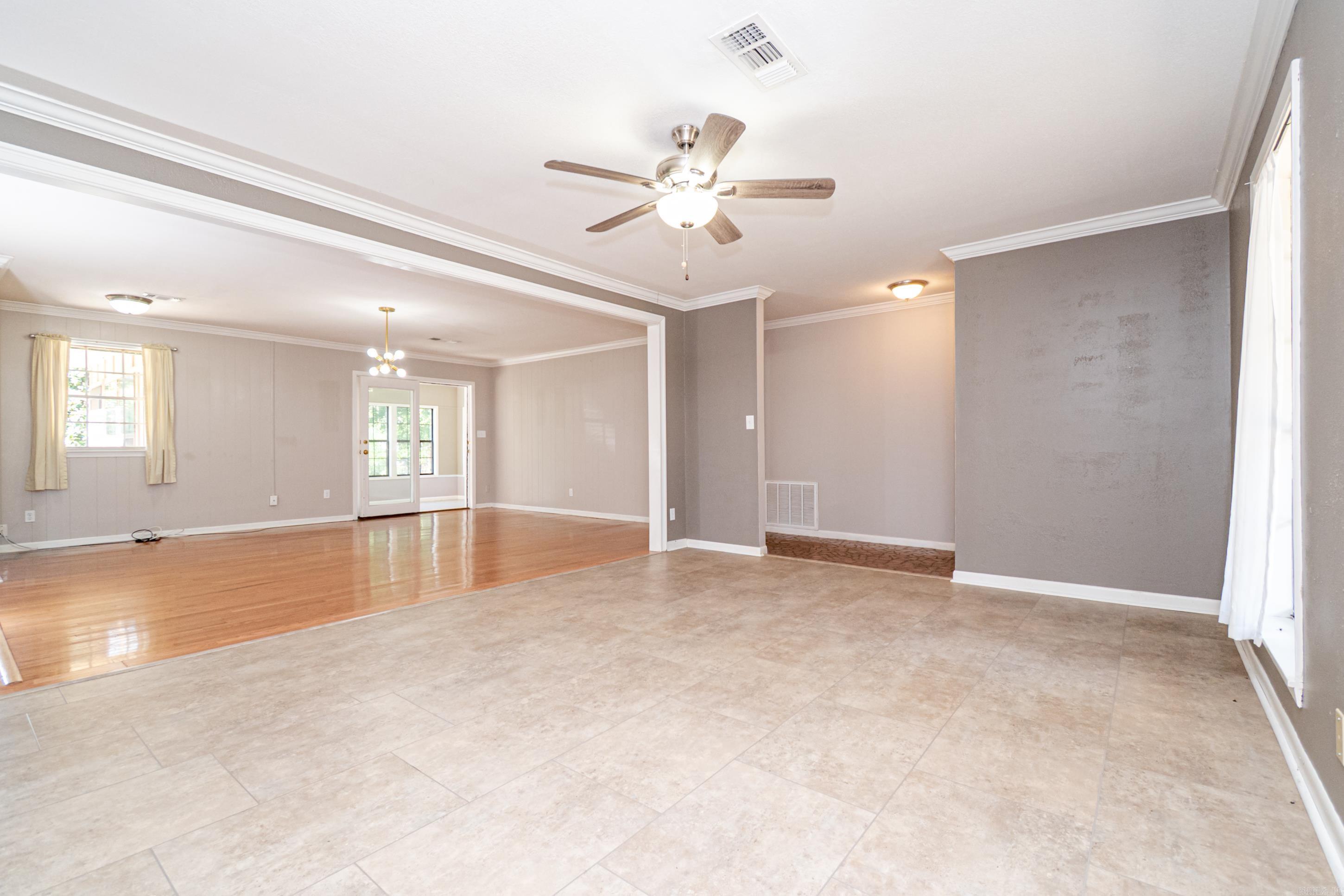 2208 Heron Drive Property Photo 6