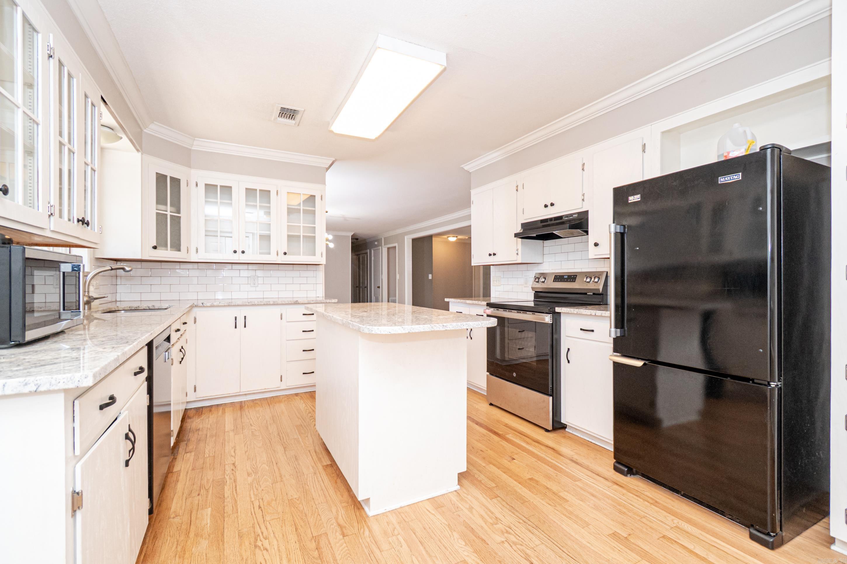 2208 Heron Drive Property Photo 10