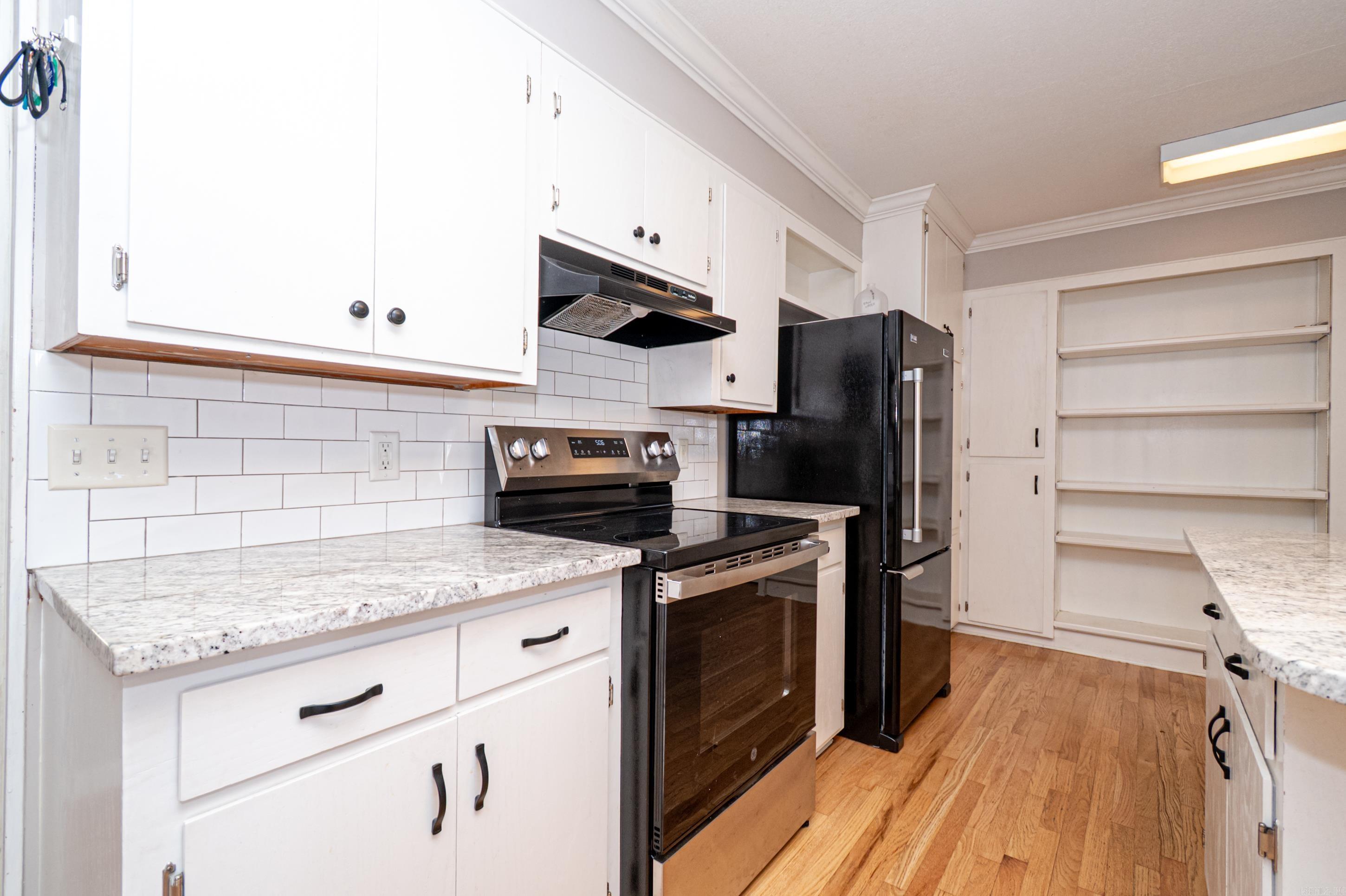 2208 Heron Drive Property Photo 13