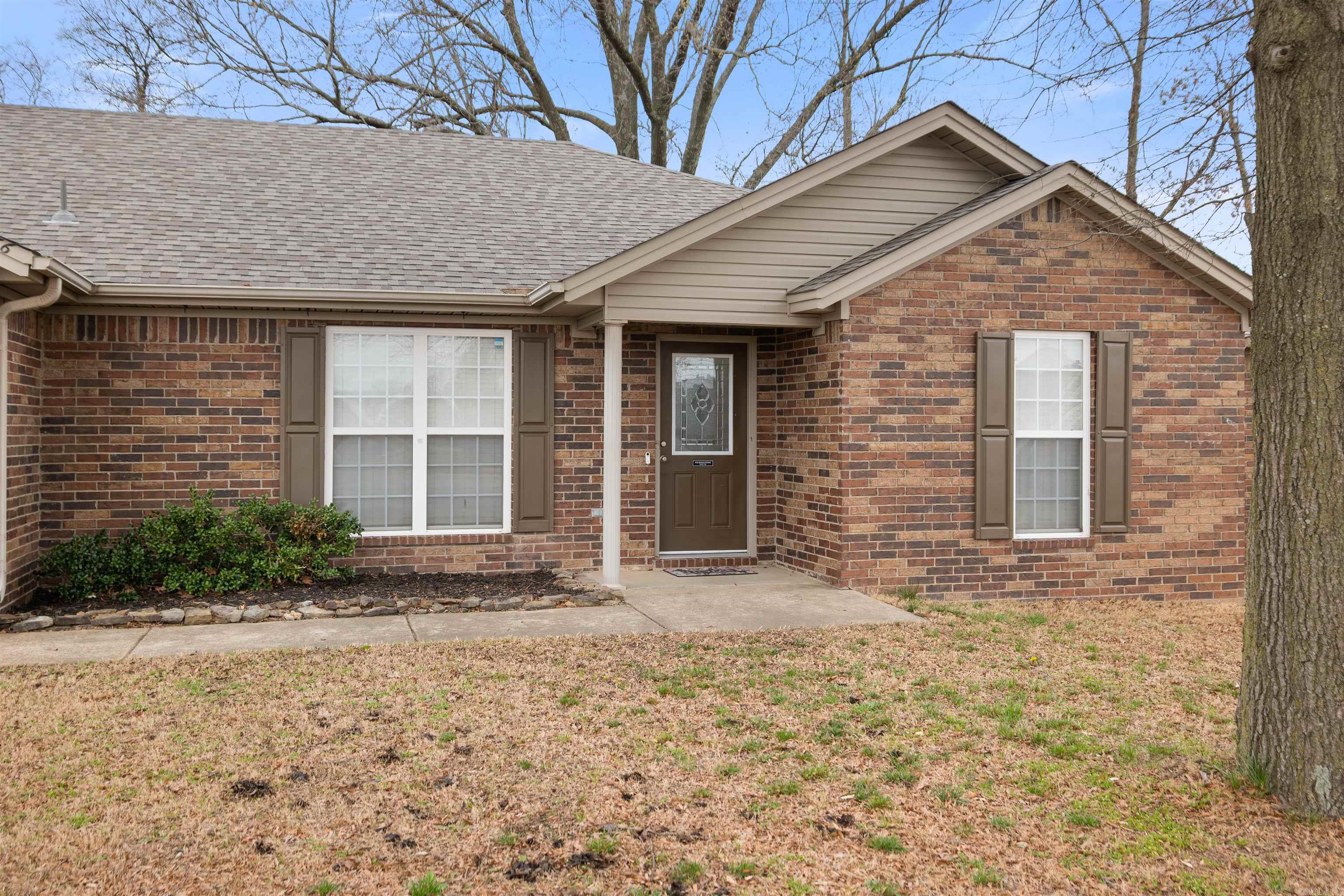 2656 Clayburne Drive Property Photo 3