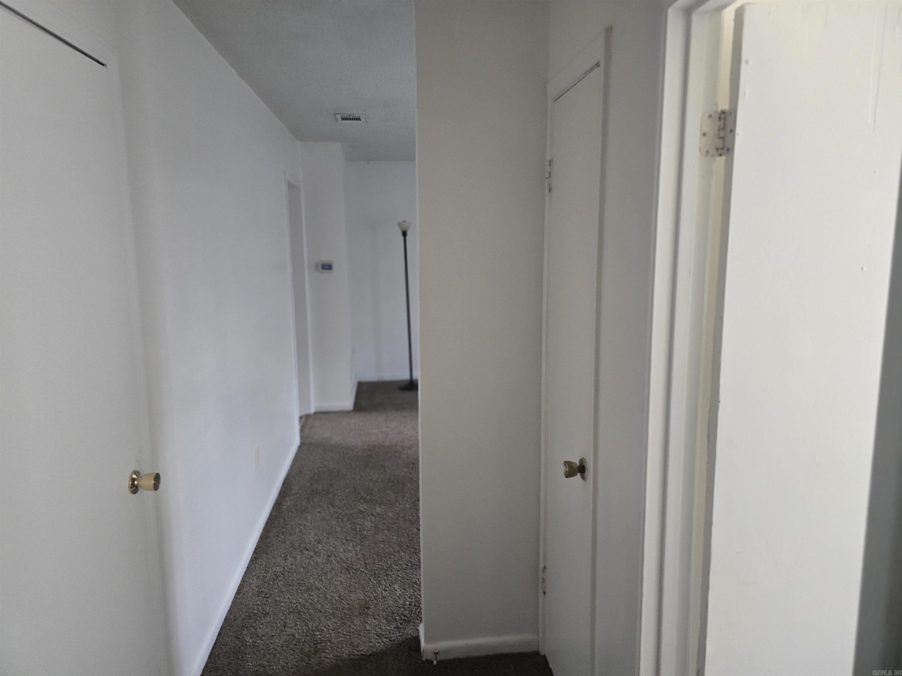 9307 Southwest Drive Property Photo 6