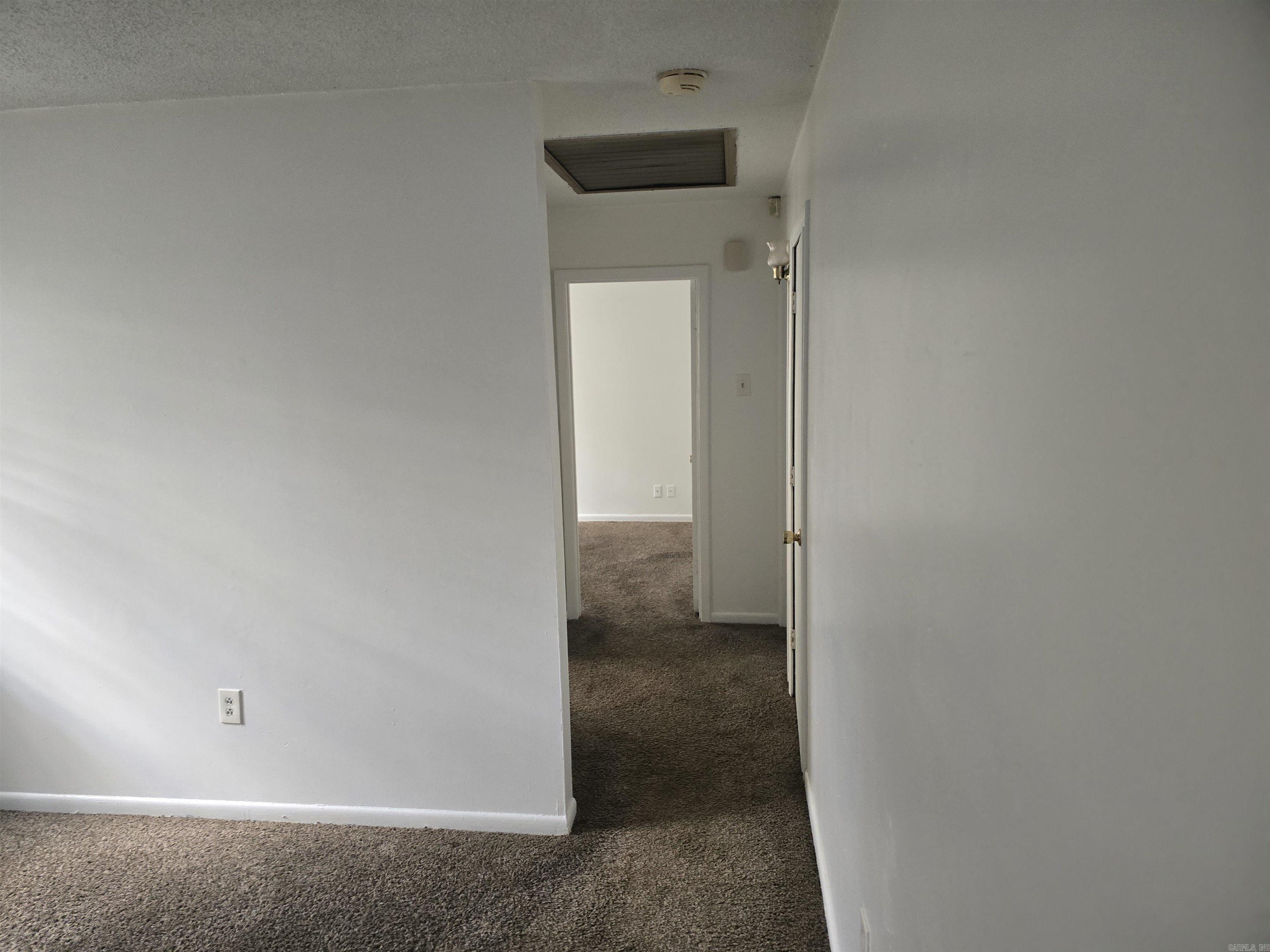 9307 Southwest Drive Property Photo 11