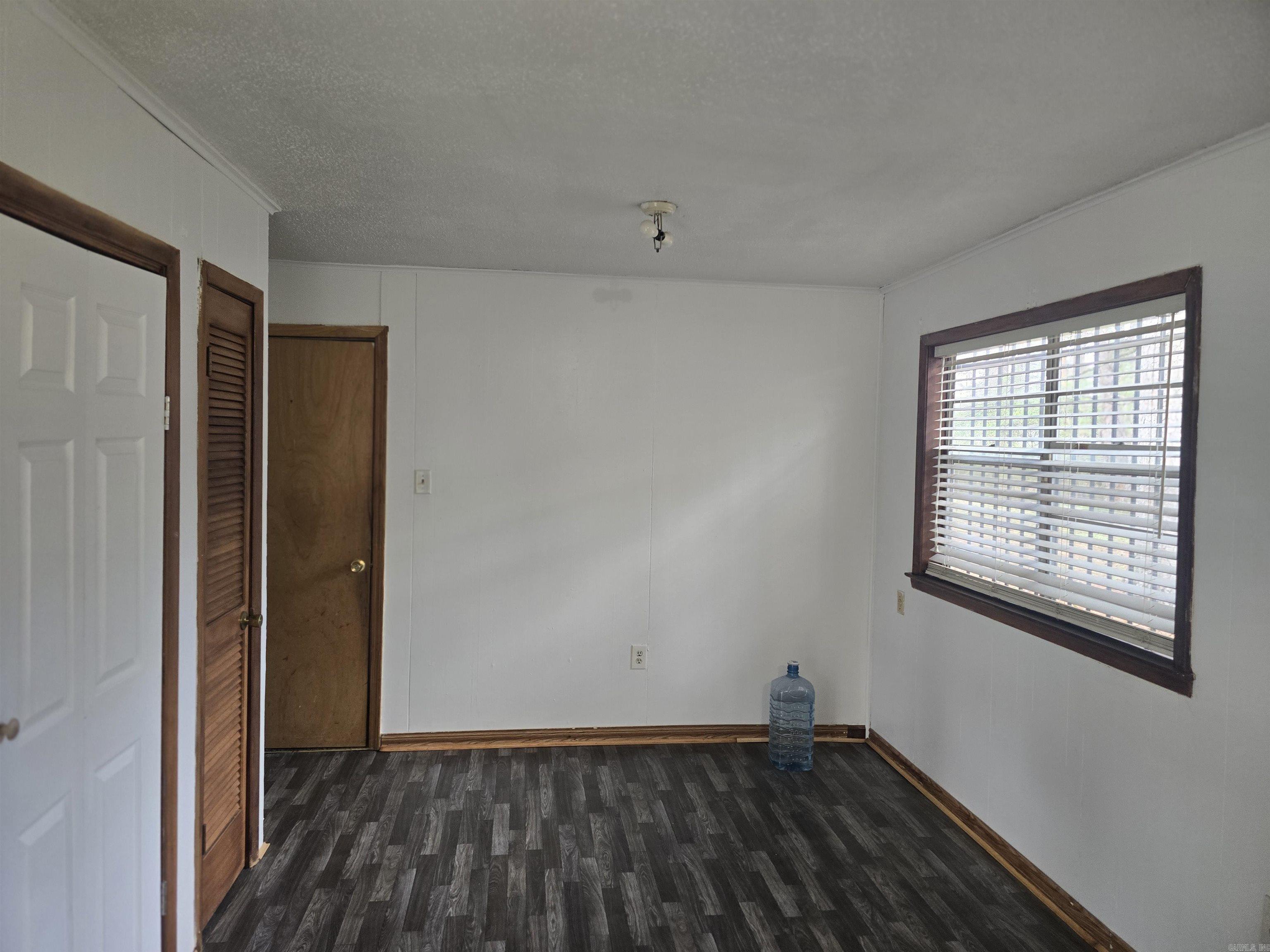 9307 Southwest Drive Property Photo 12