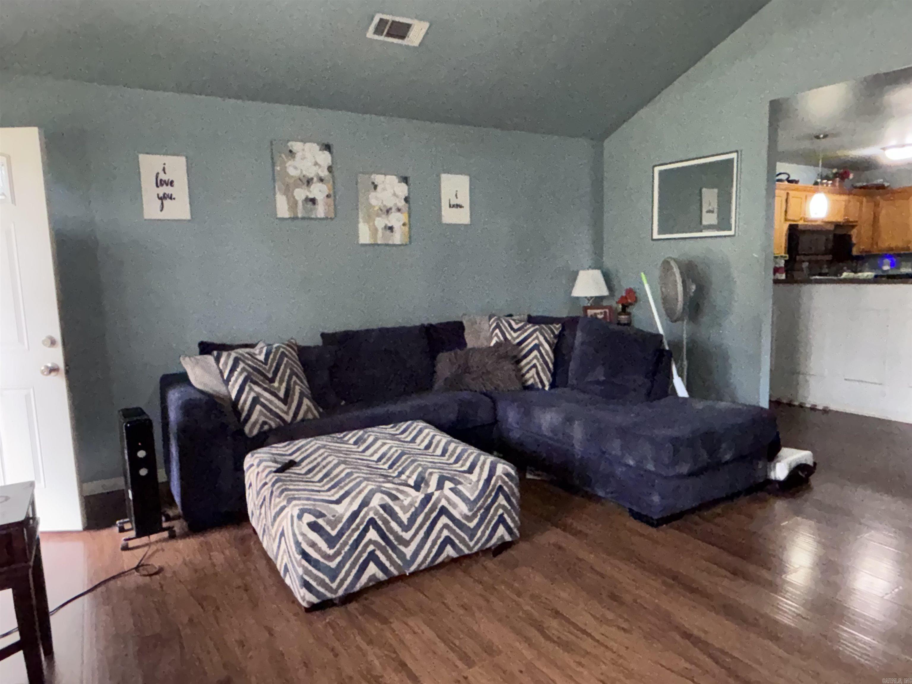 11 Libby Lane Property Photo 2