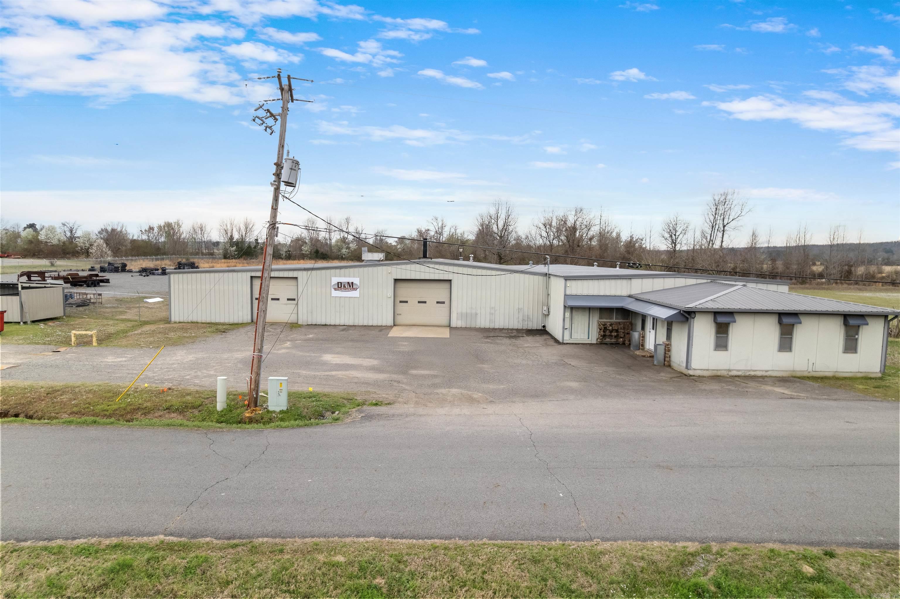 11 College N Property Photo 1
