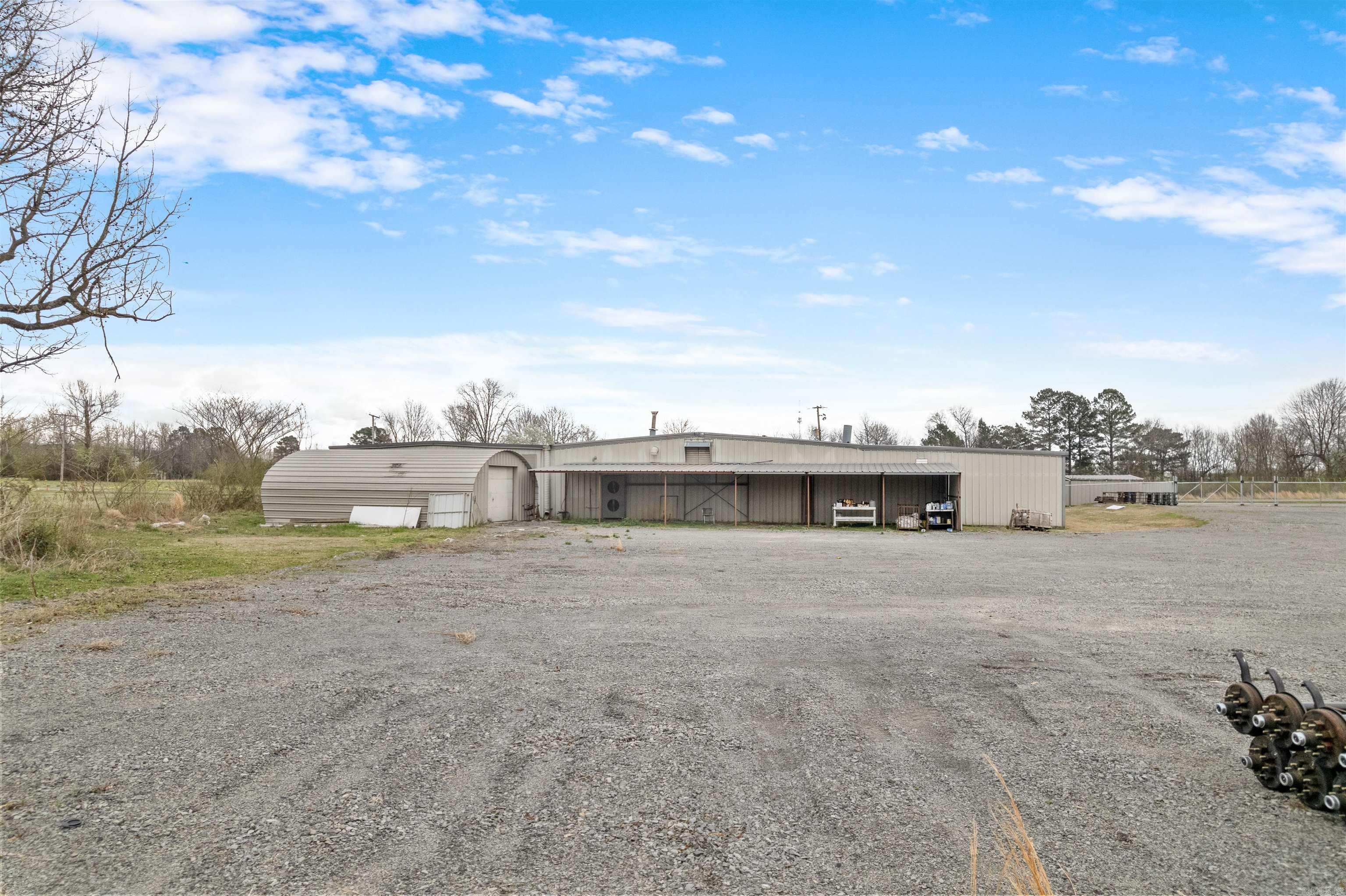 11 College N Property Photo 8