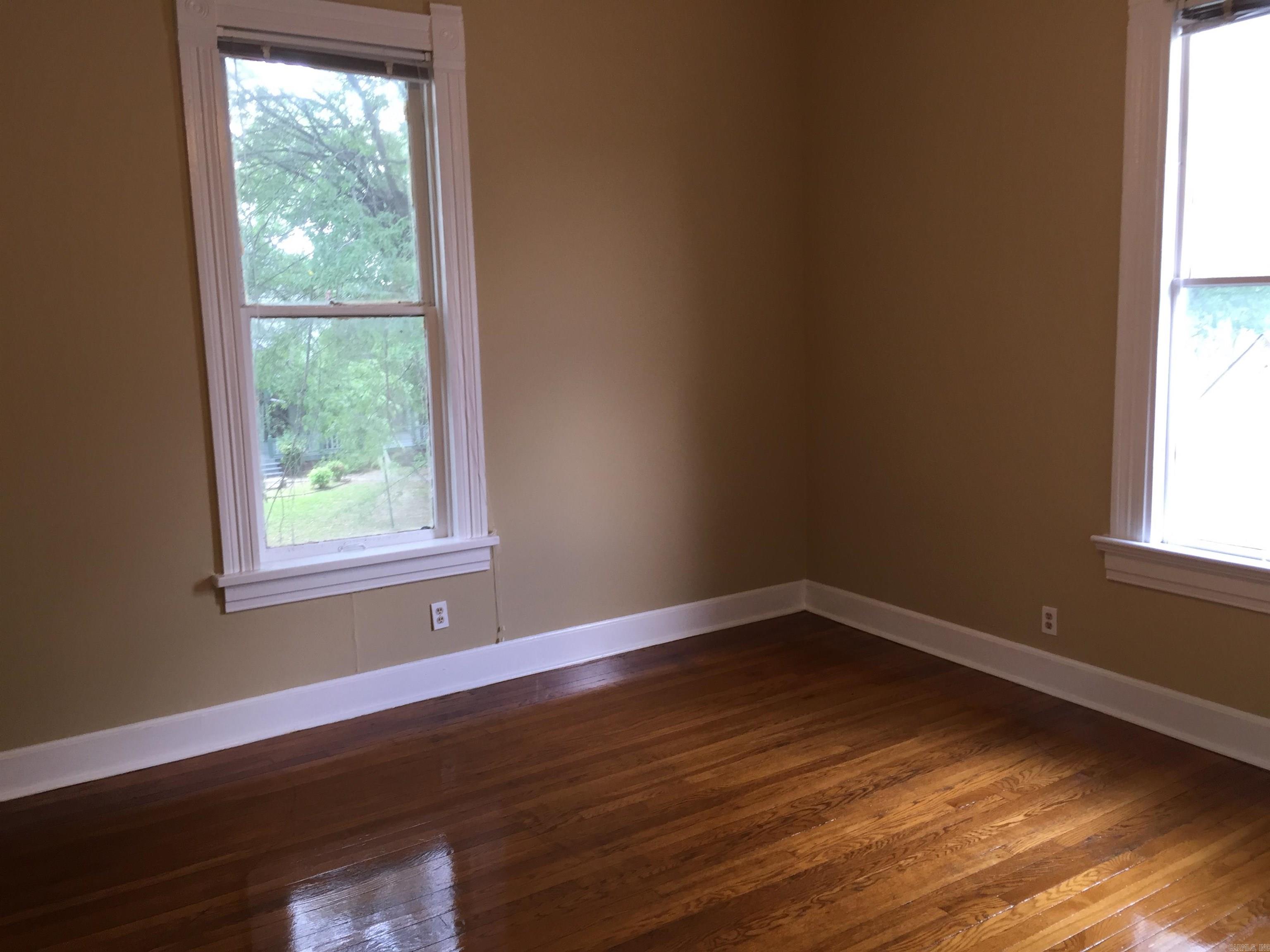 1305 Cumberland Street Property Photo 3