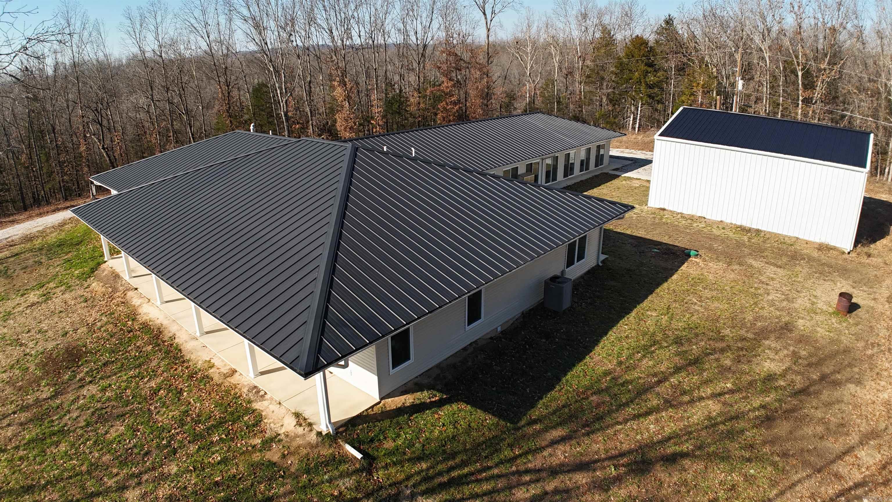 146 Nichols Circle Property Photo 3