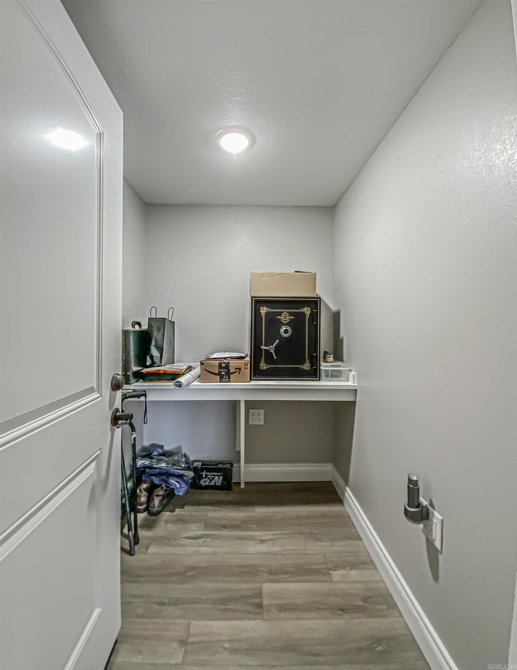 146 Nichols Circle Property Photo 28