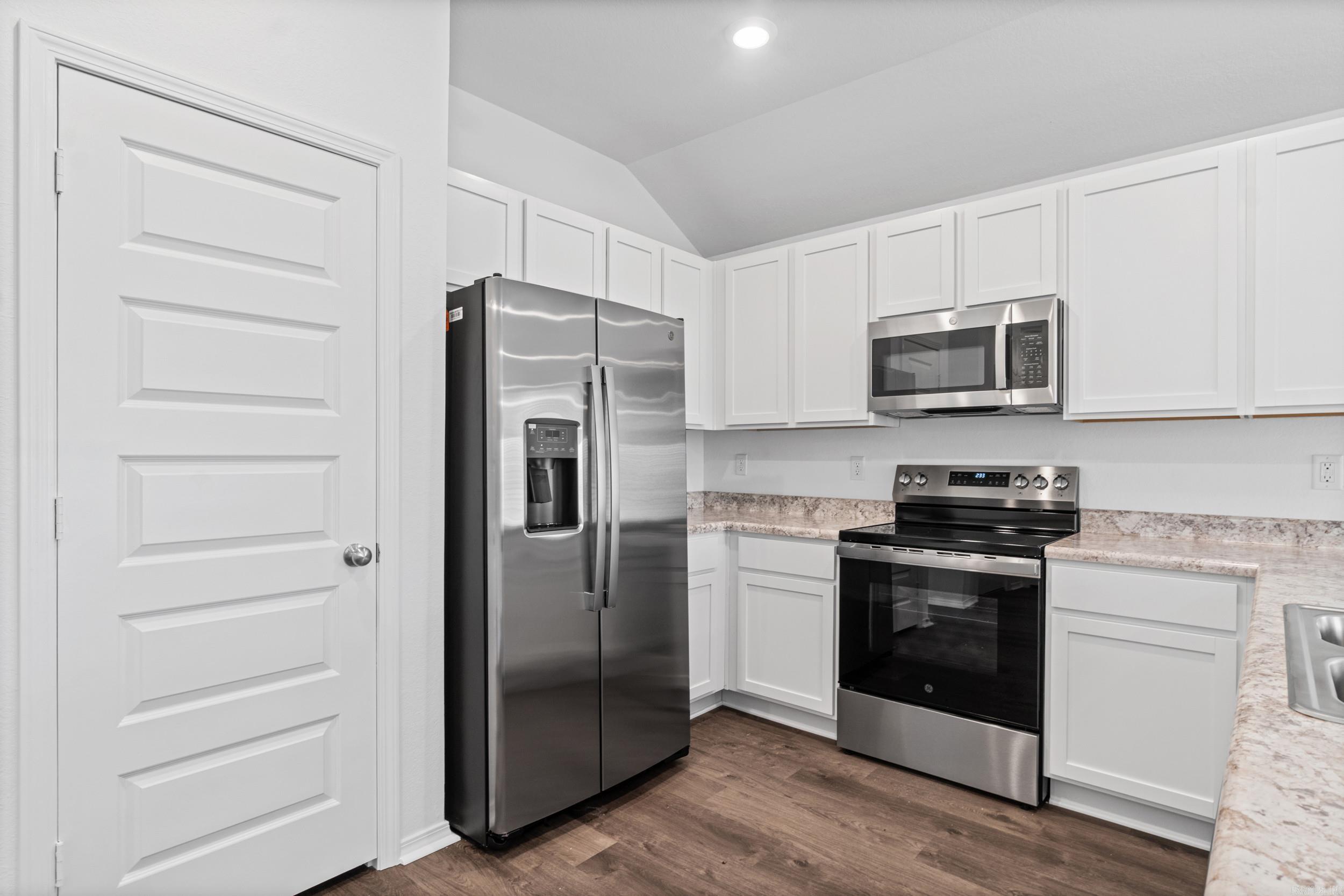 8088 Chesapeake Trail Property Photo 11