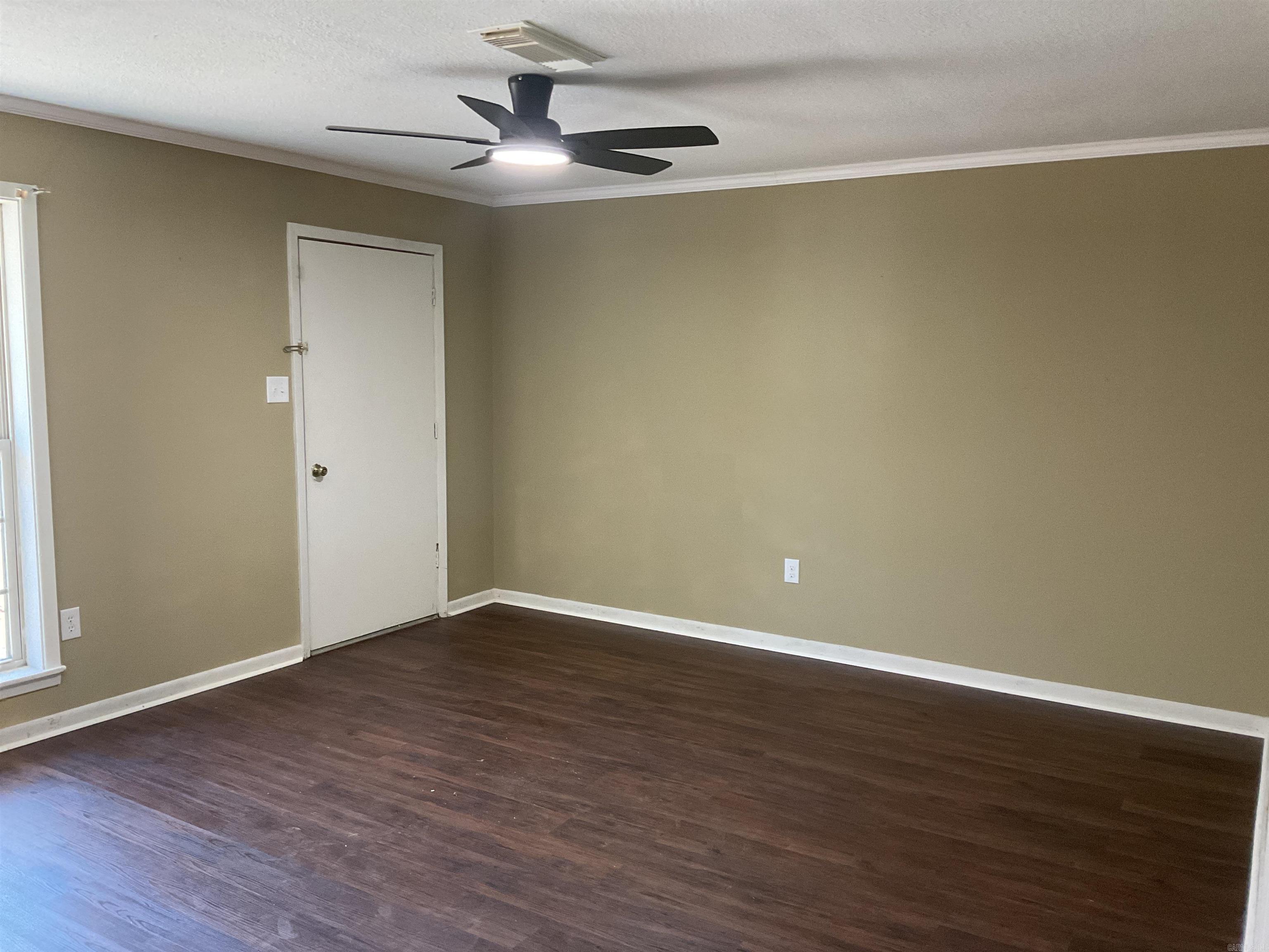 126 Western Hills Drive Property Photo 4