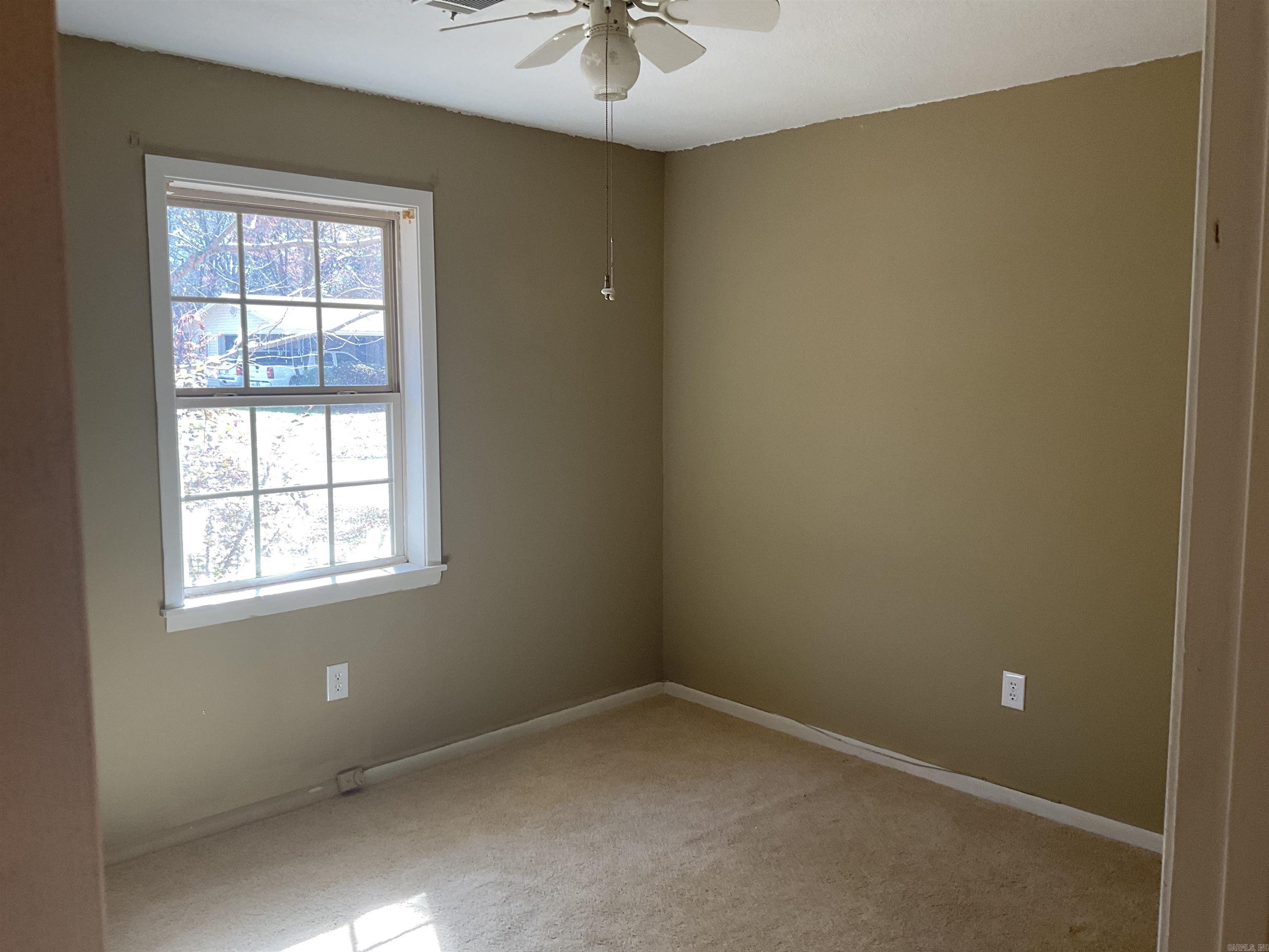 126 Western Hills Drive Property Photo 10