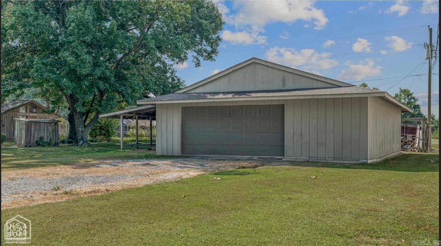 3649 N Hwy 239 Property Photo 2