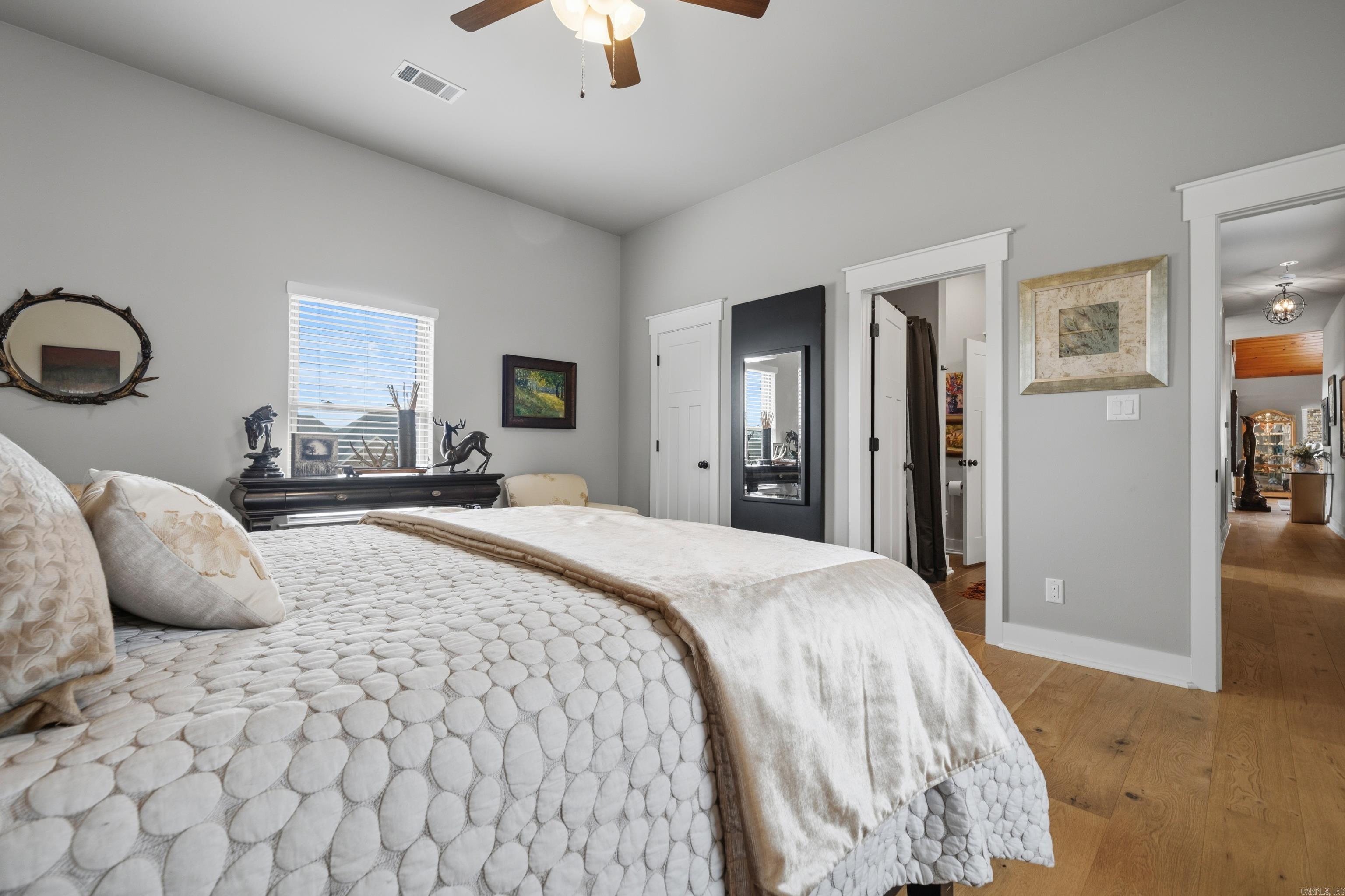 108 Vector Lane Property Photo 35